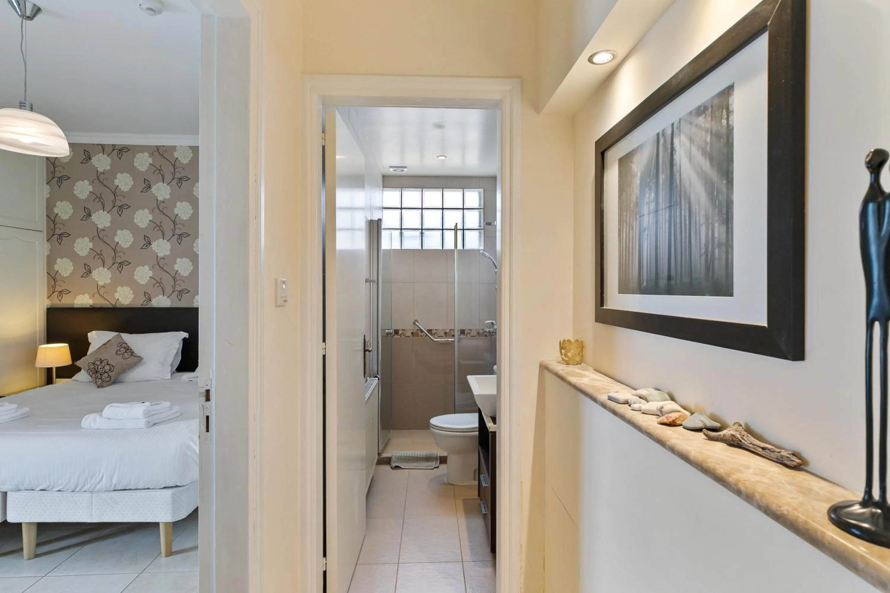 Bed in Hill View Hotel Apartments