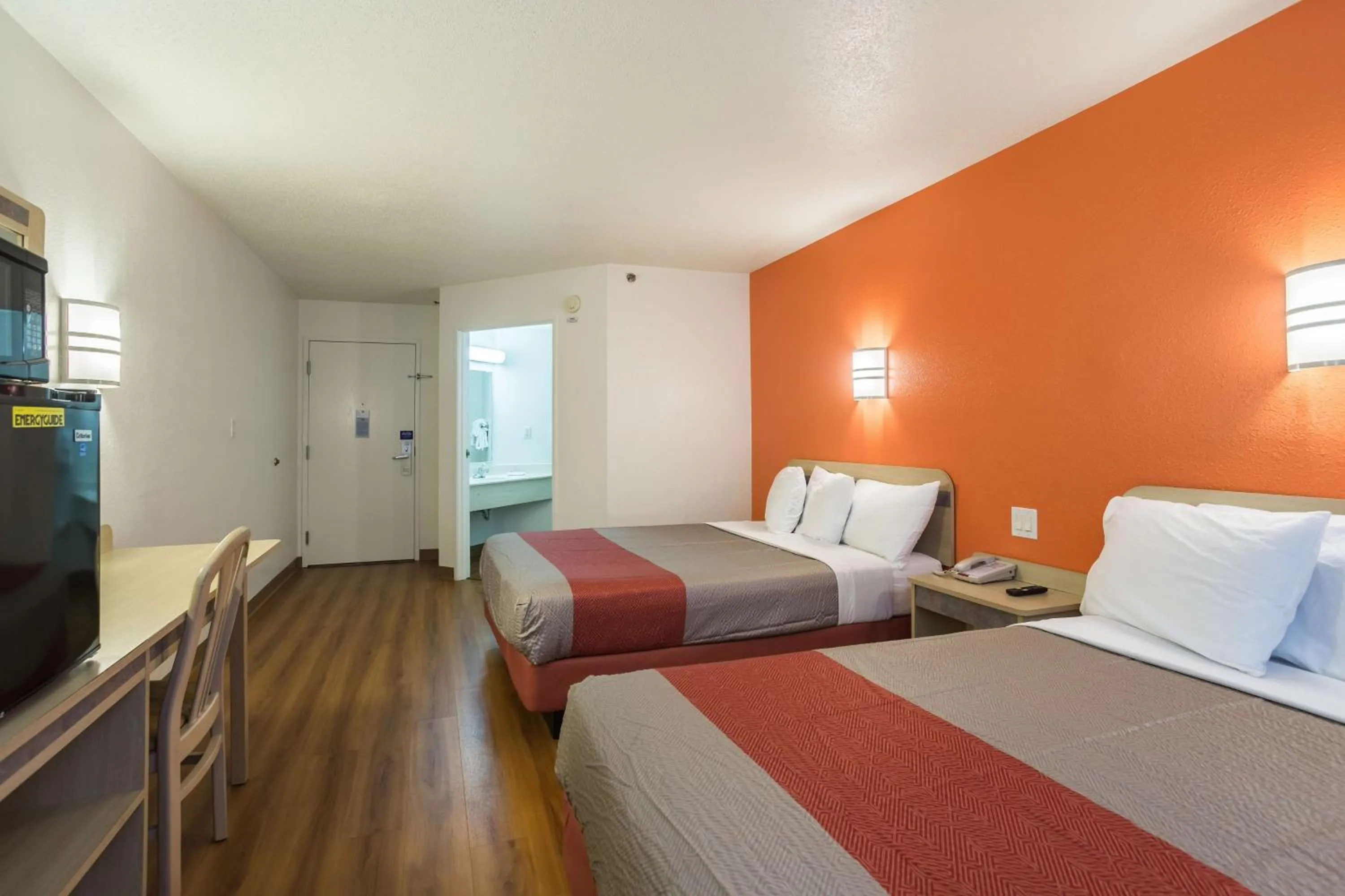 Photo of the whole room, Bed in Motel 6 Dale, Indiana Near Holiday World and Splashing safari#Central Time #I64 Highway