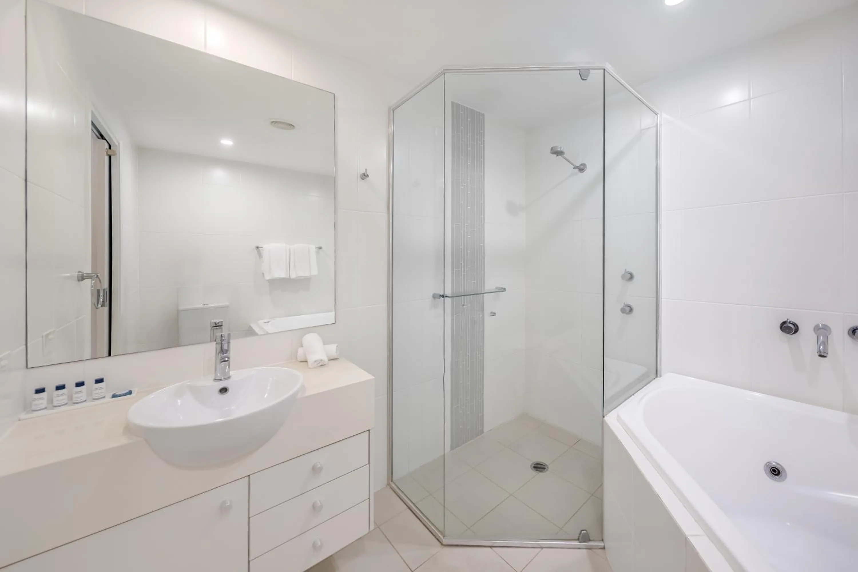 Shower in Oaks Port Stephens Pacific Blue Resort