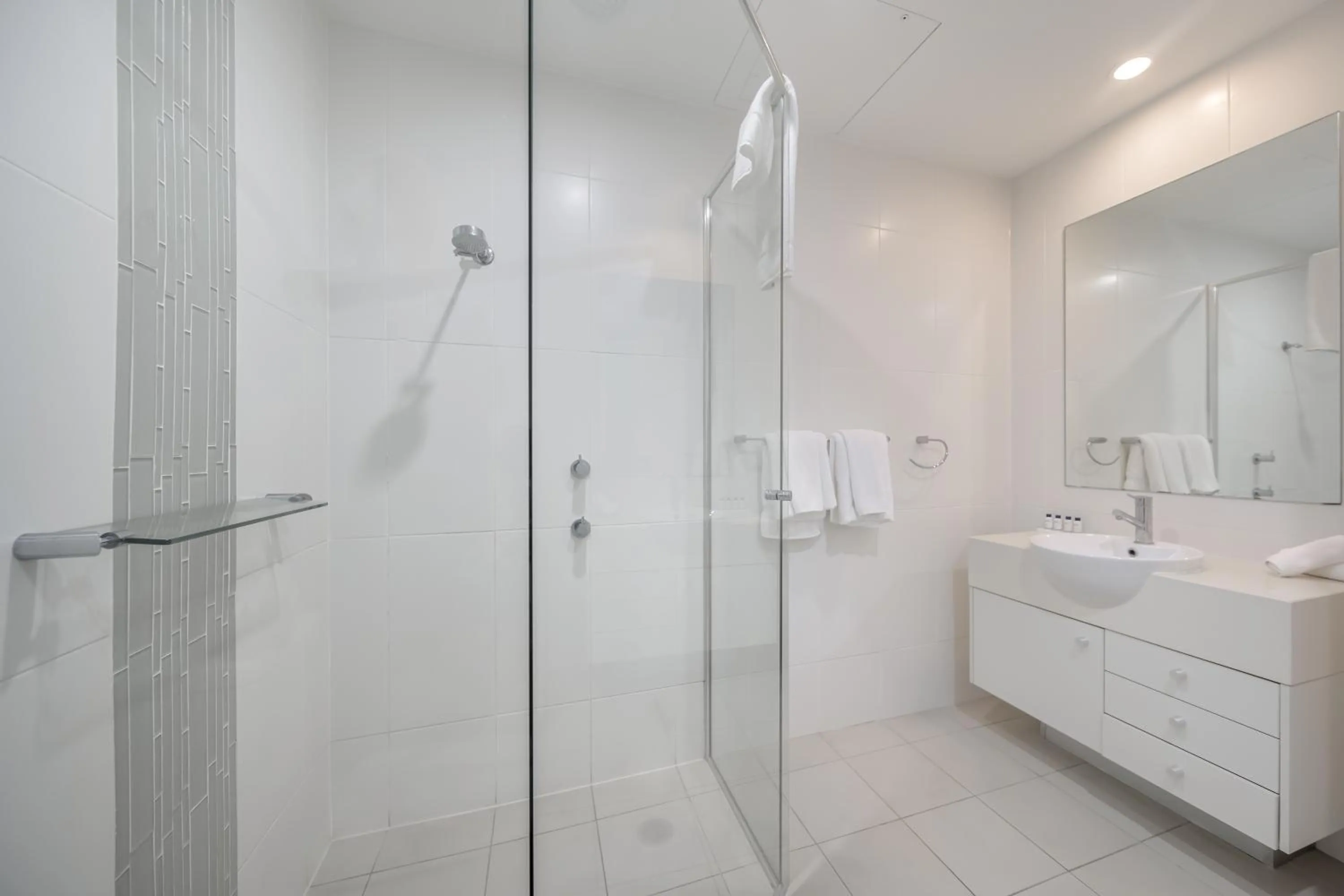 Shower in Oaks Port Stephens Pacific Blue Resort