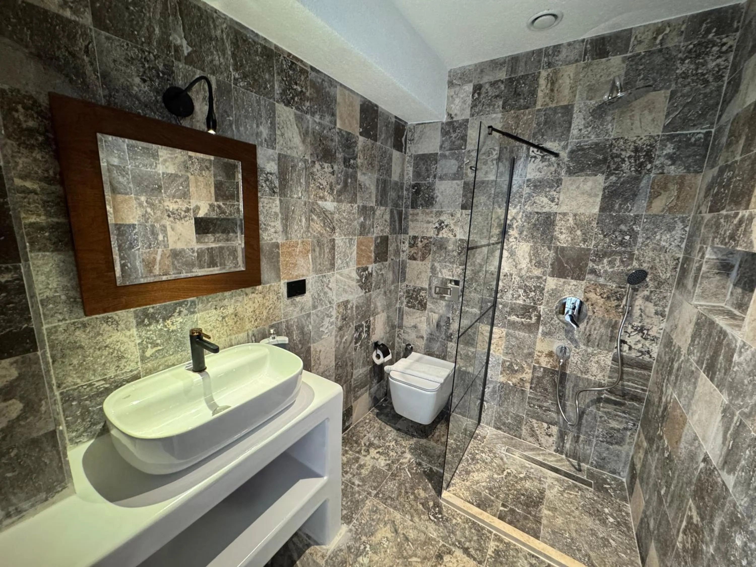 Shower in Villa Peri Alacati