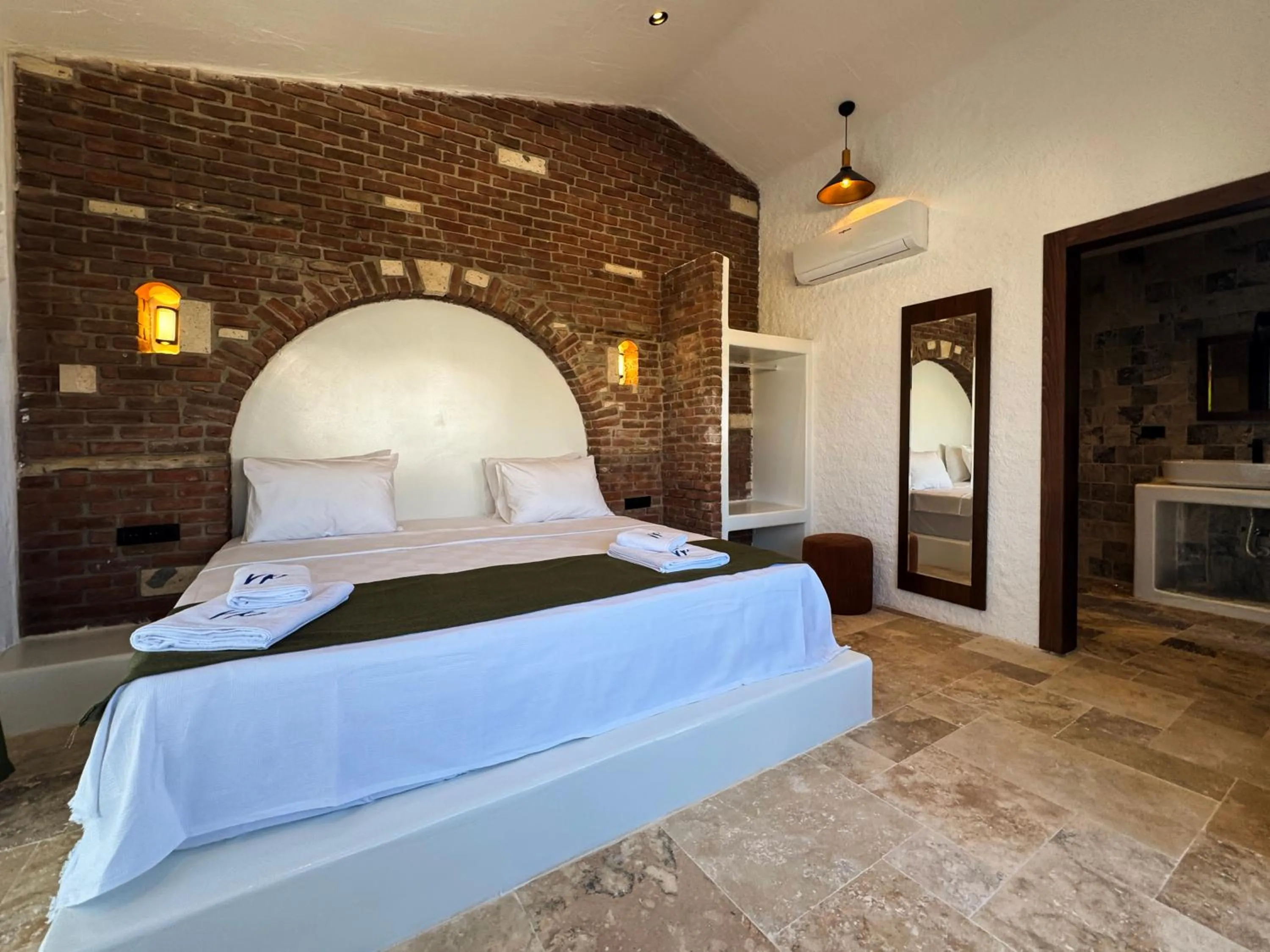 Bed in Villa Peri Alacati