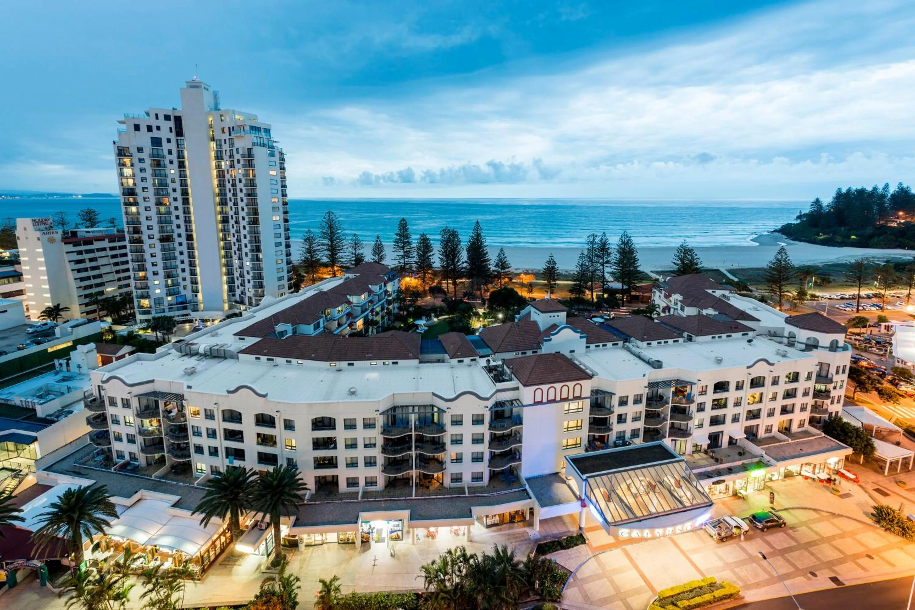 Beach in Oaks Gold Coast Calypso Plaza Suites