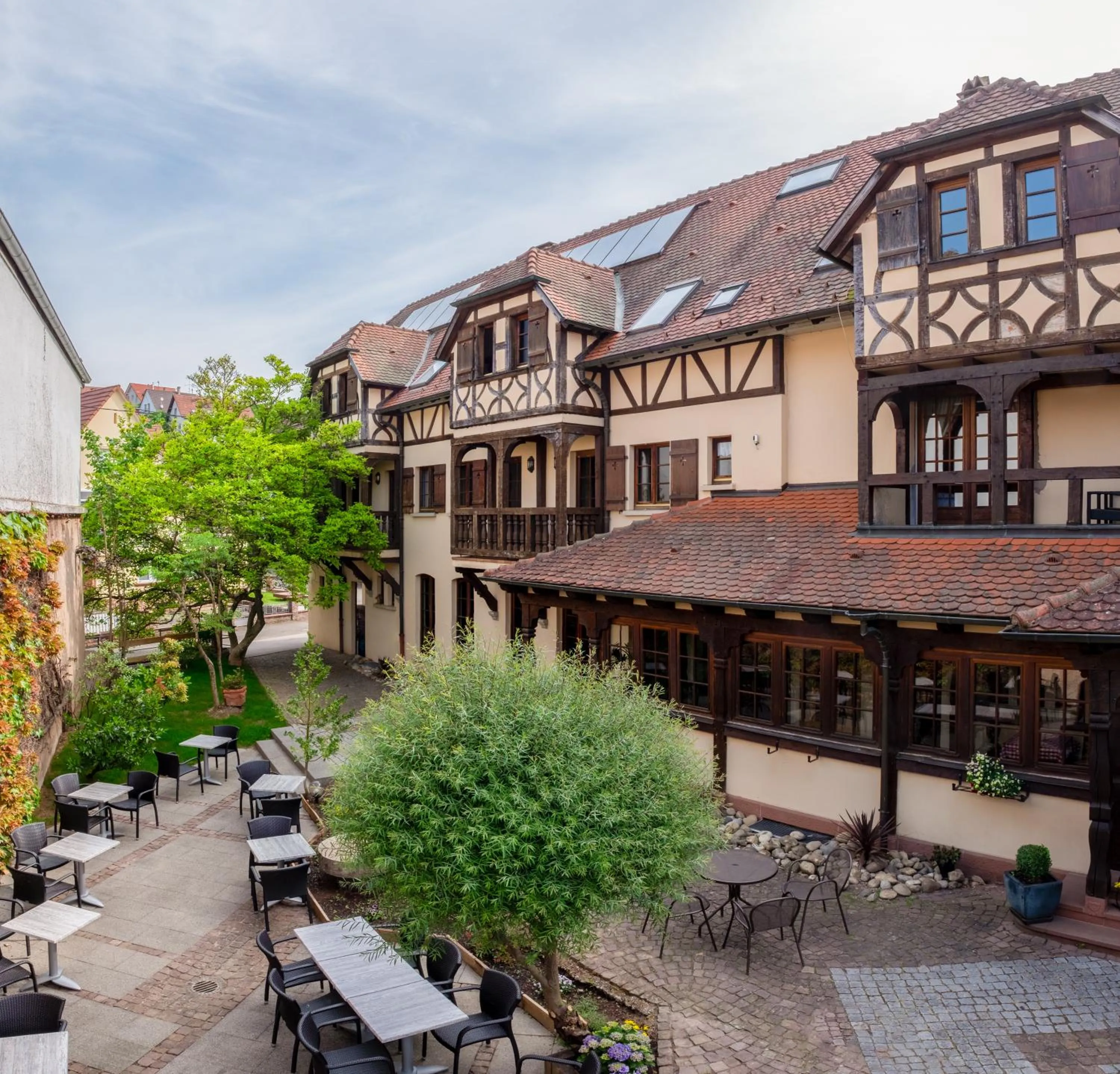 Property building in Hôtel au Heimbach