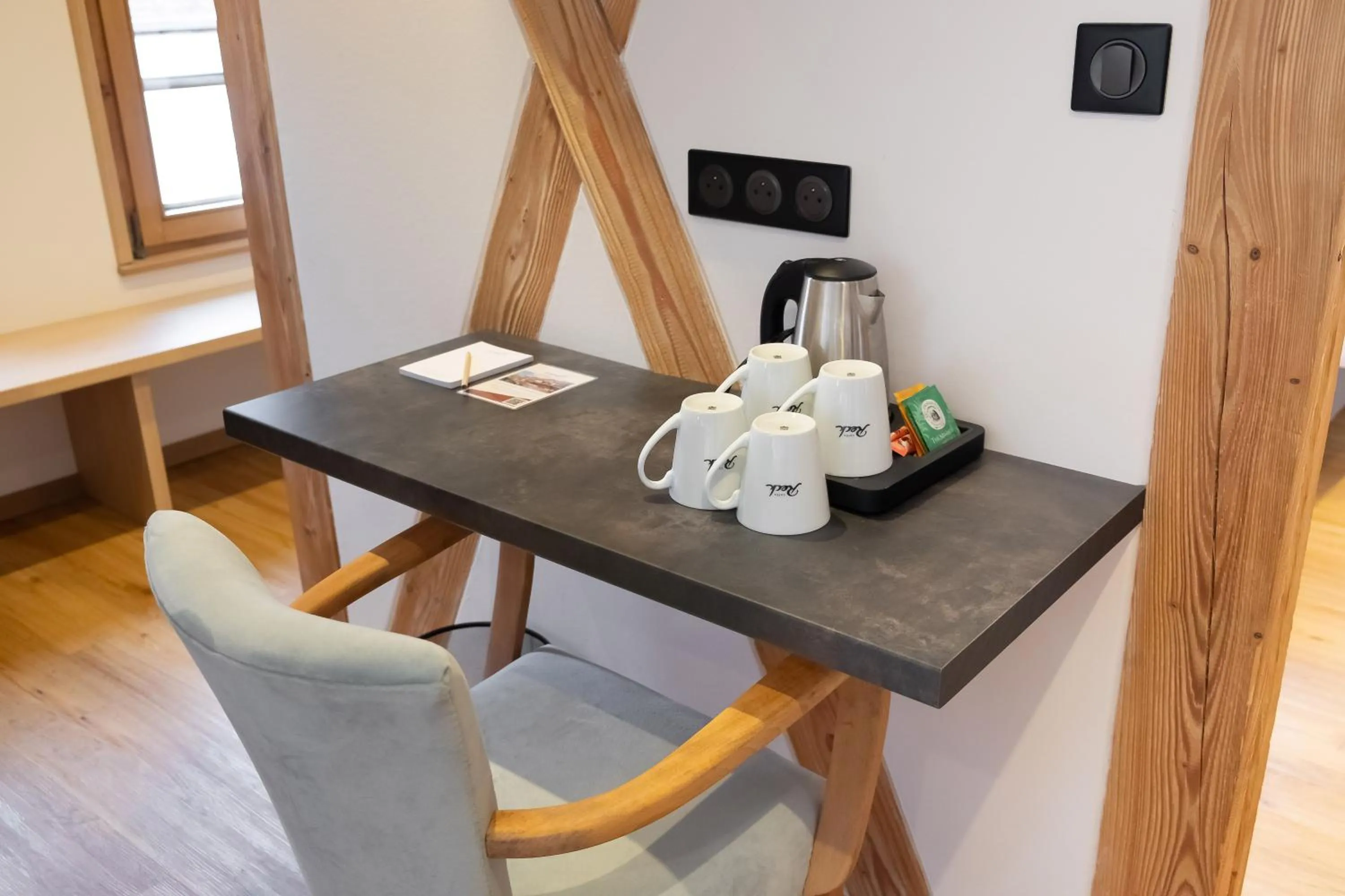 Coffee/tea facilities in Hôtel au Heimbach