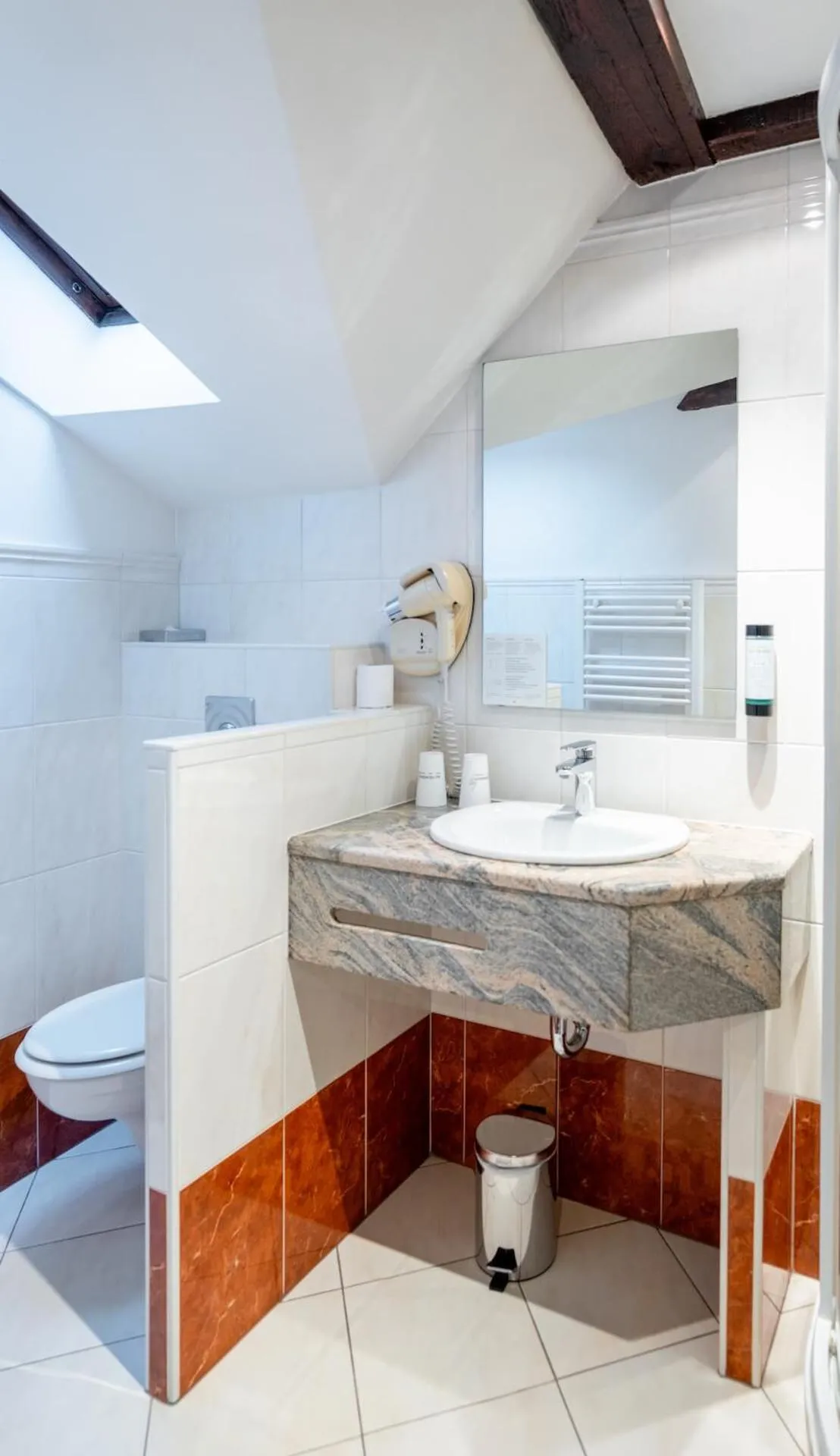 Shower in Hôtel au Heimbach