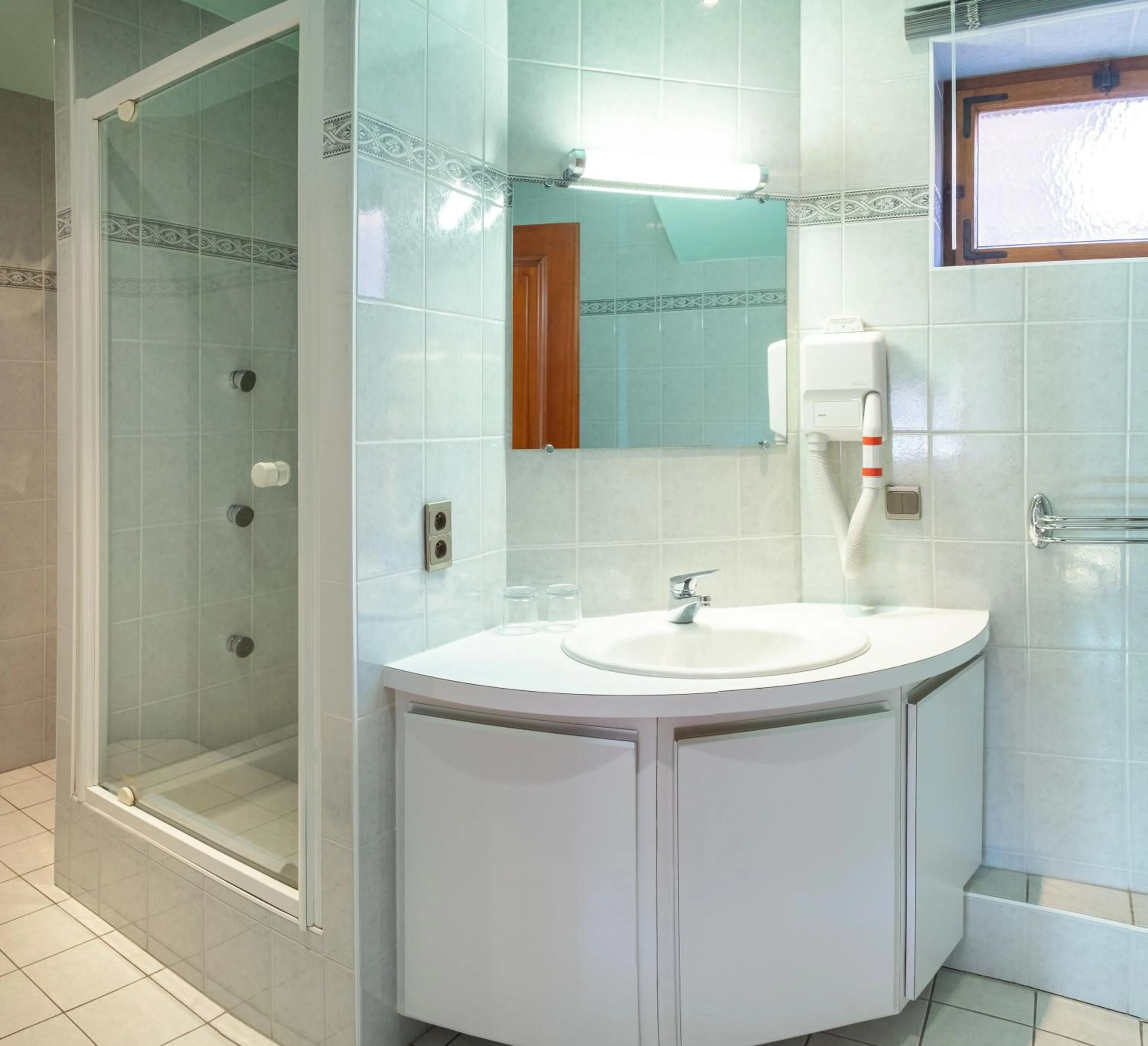 Bathroom in Hôtel au Heimbach