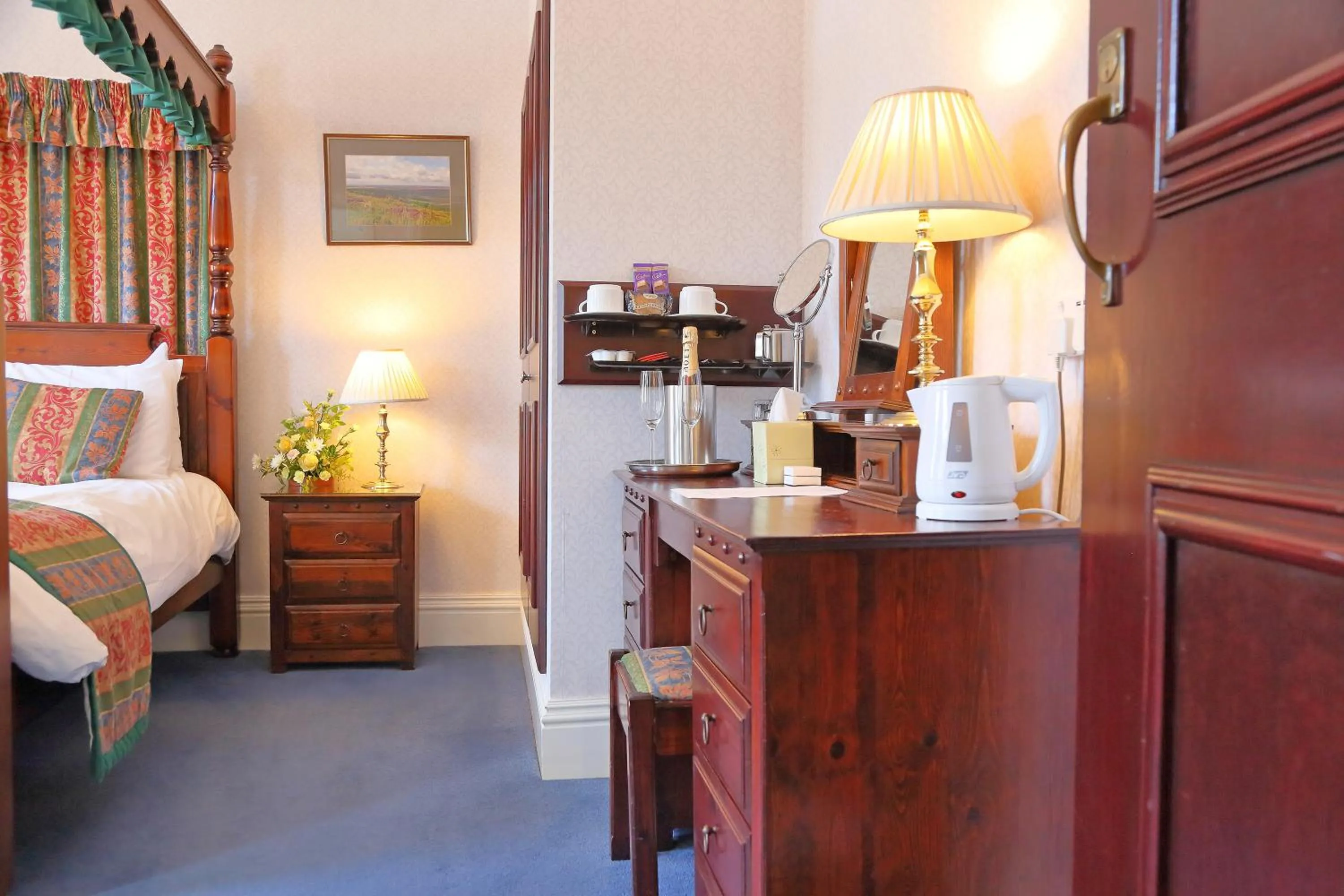 Bed in Saxonville Hotel