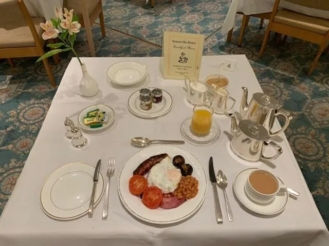 Restaurant/places to eat in Saxonville Hotel