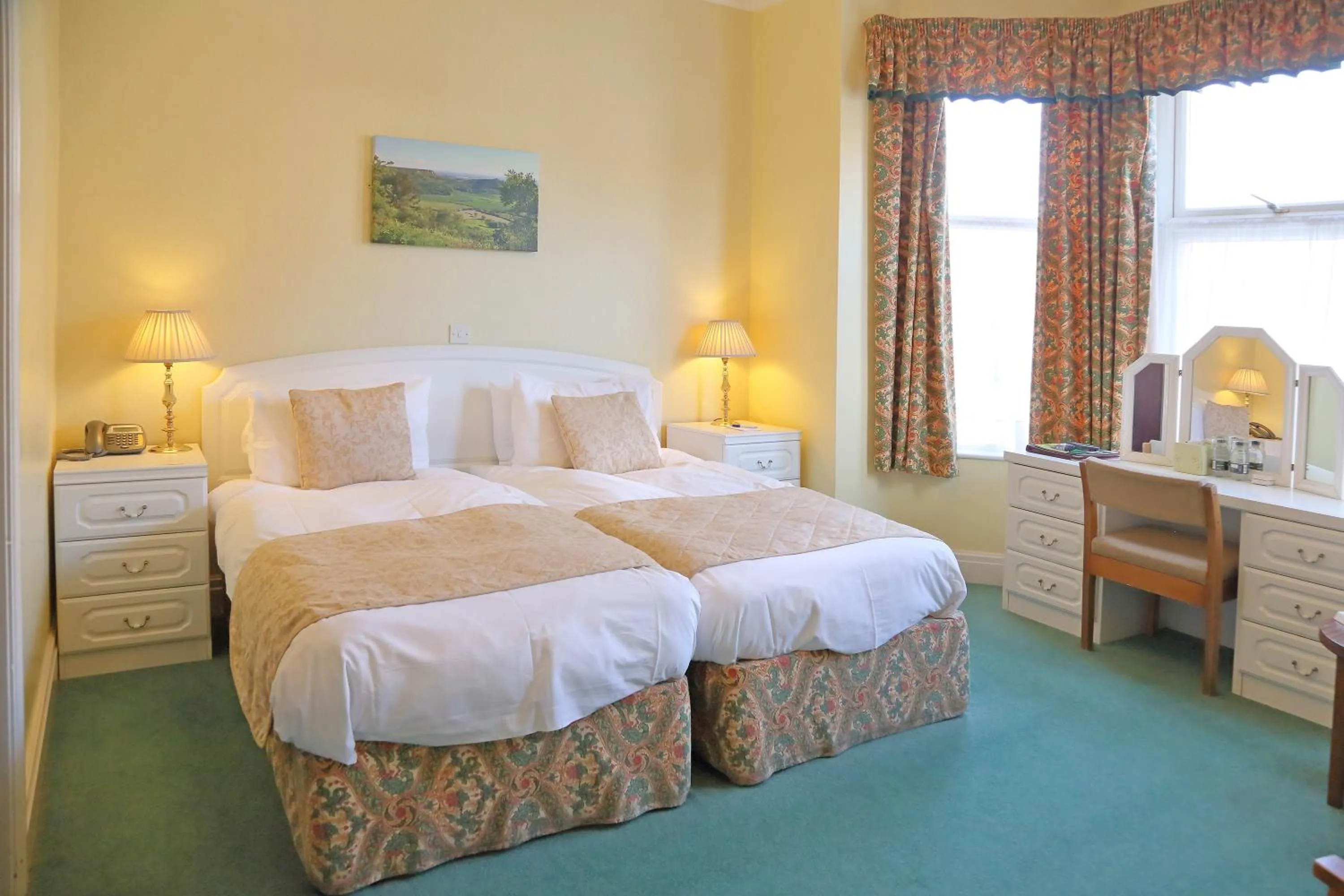 Bed in Saxonville Hotel