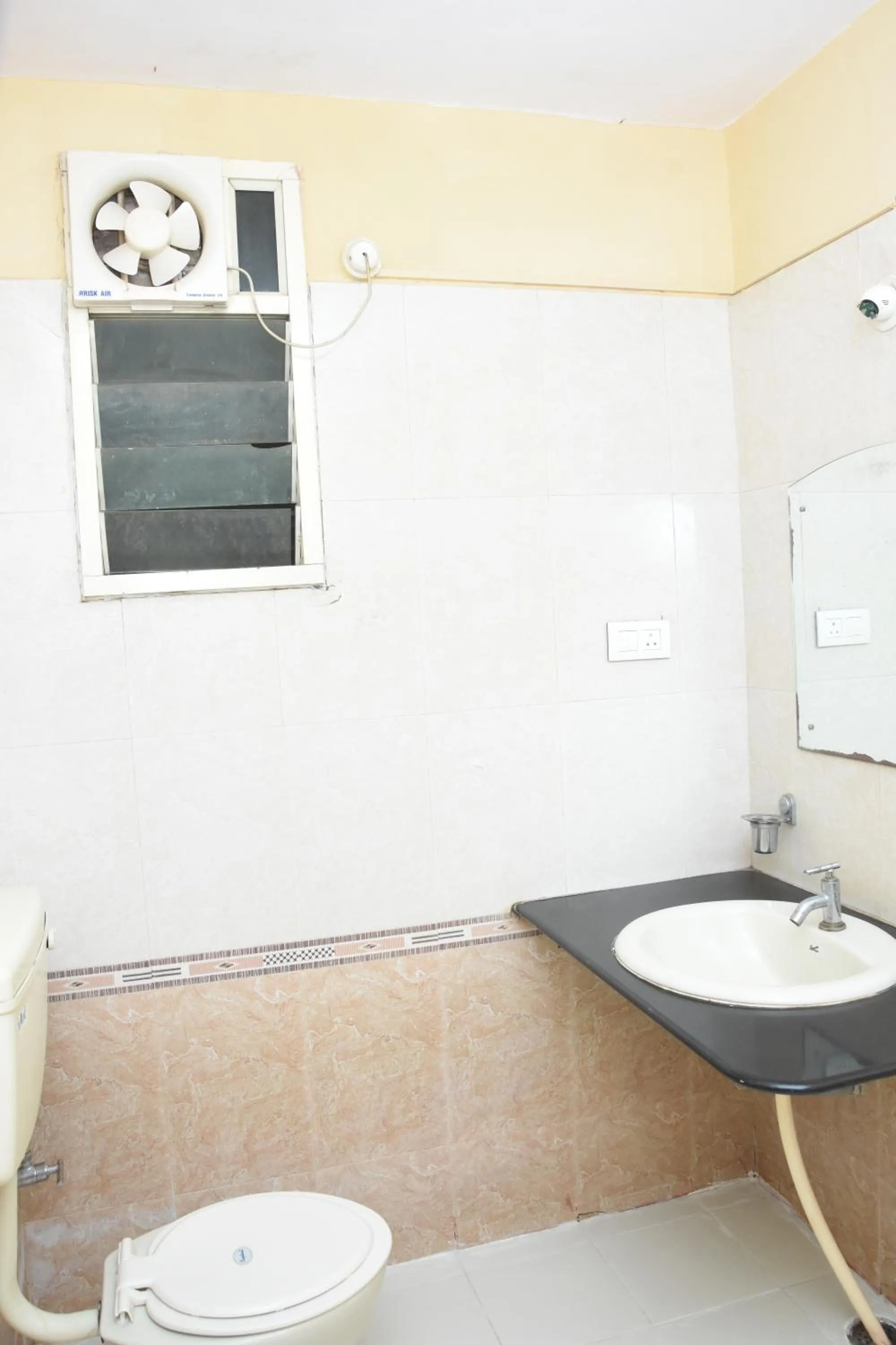 Bathroom in Hotel Surya Residency Majestic