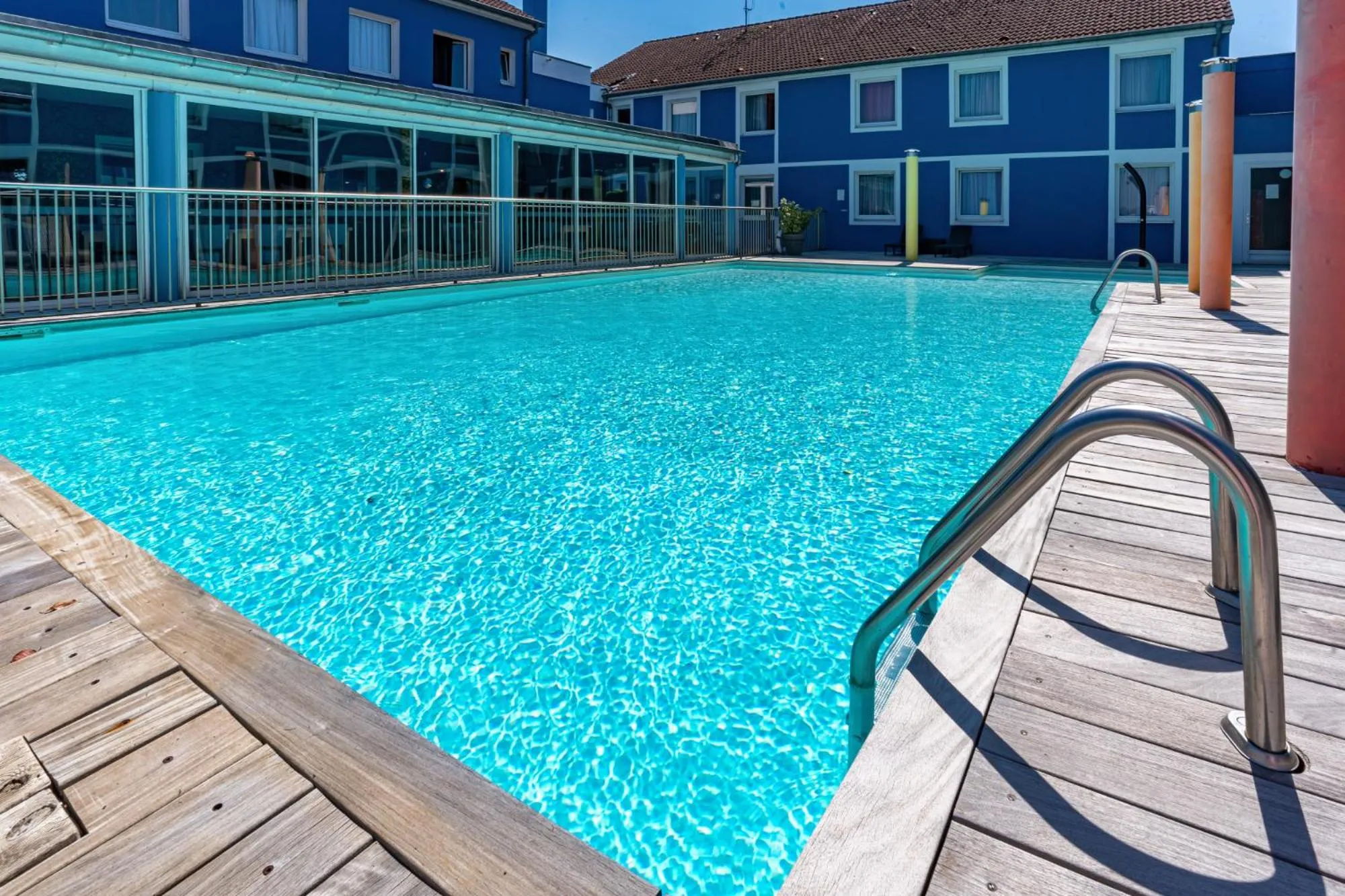 Swimming pool in Hotel Restaurant Argos, Strasbourg Nord