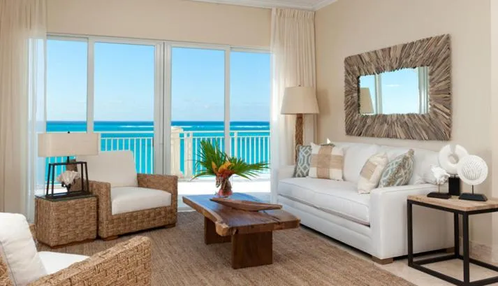 Communal lounge/ TV room in The Venetian on Grace Bay