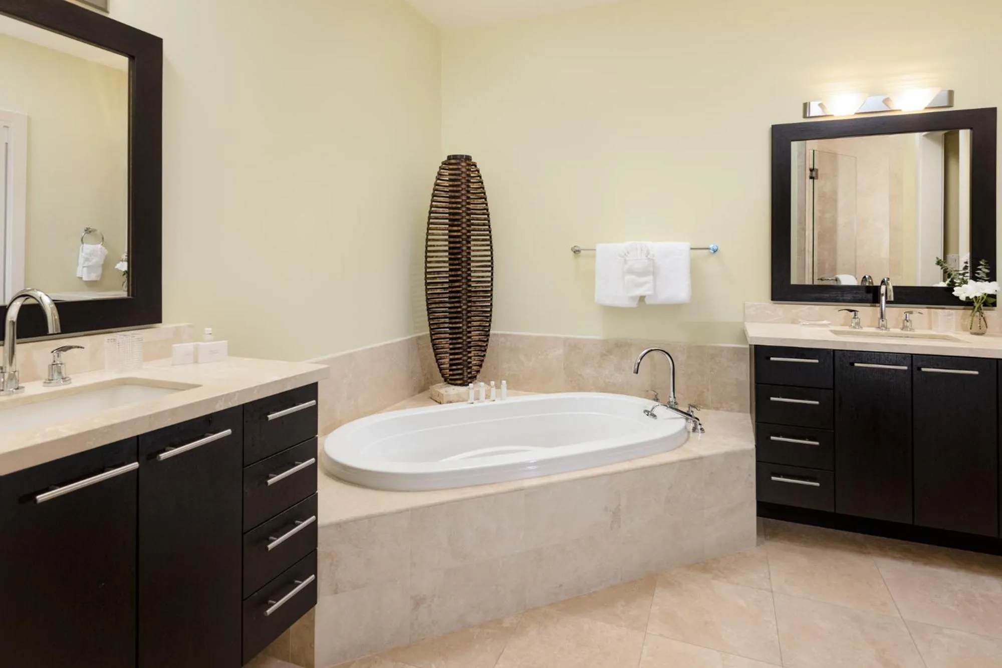 Bathroom in The Venetian on Grace Bay