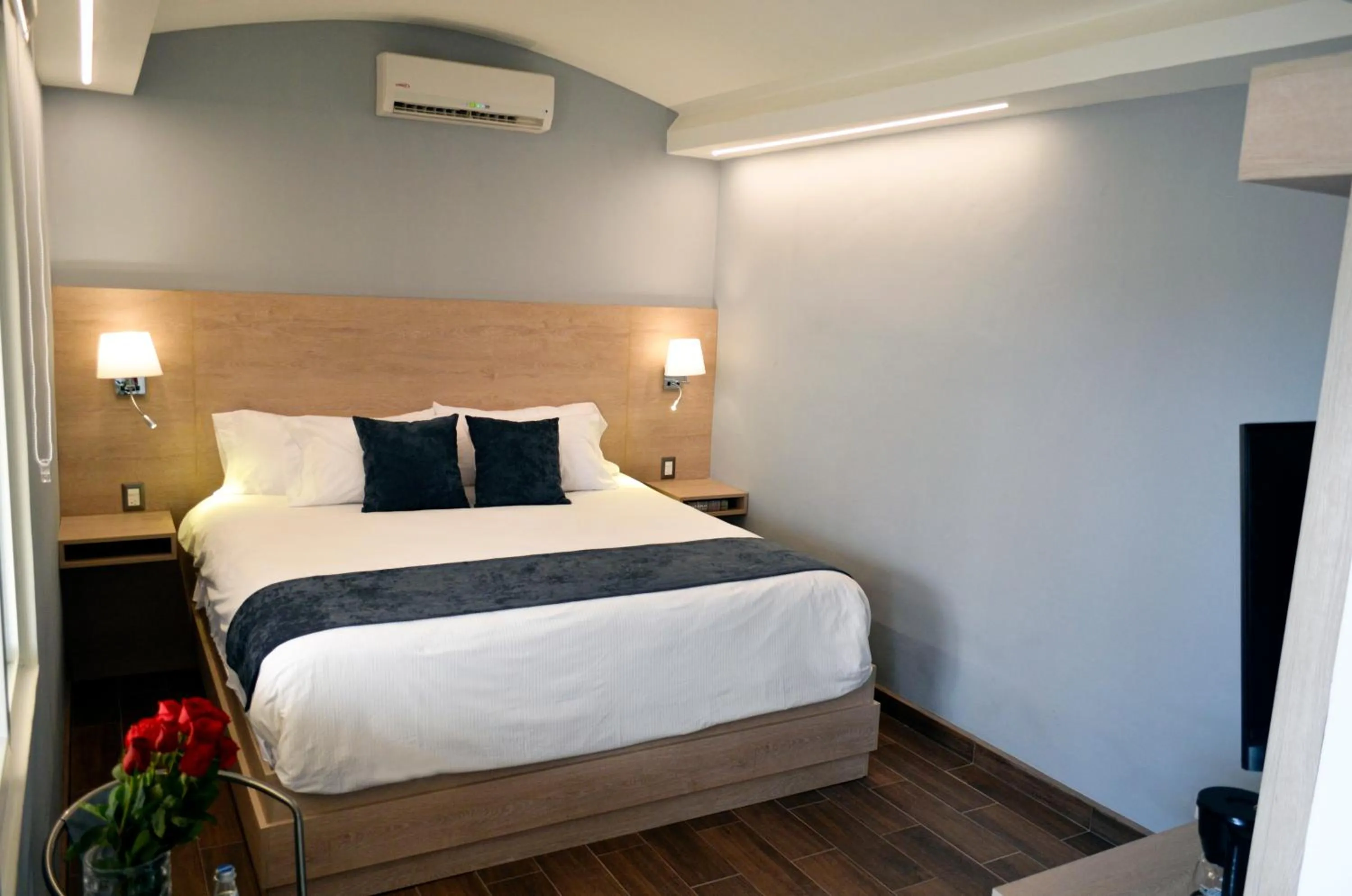 Bed in Casa Bella Boutique Hotel