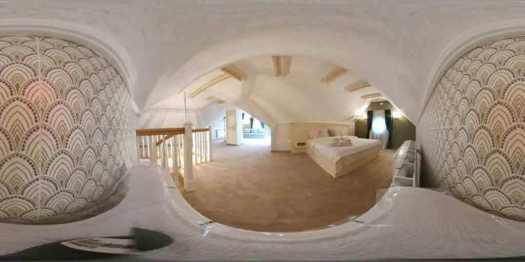 Bed in Palatul Brukenthal Avrig