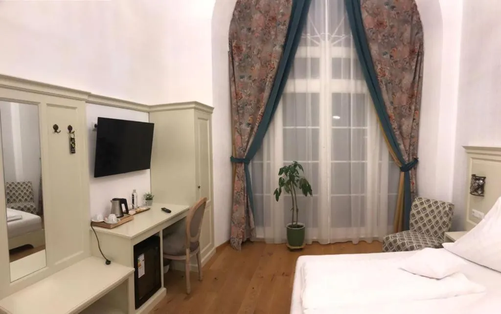 Bed in Palatul Brukenthal Avrig