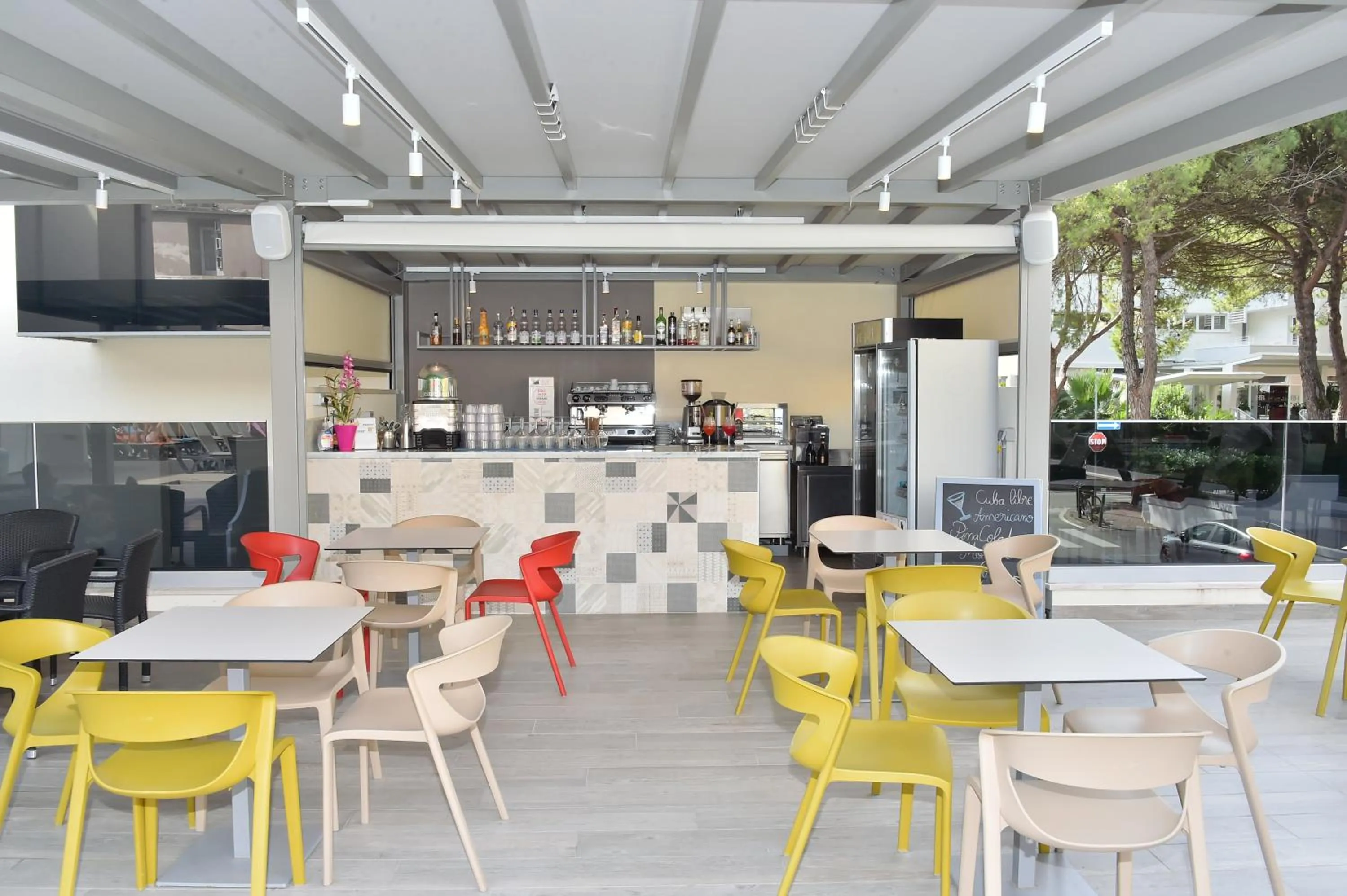 Restaurant/places to eat in Hotel Golf ***S