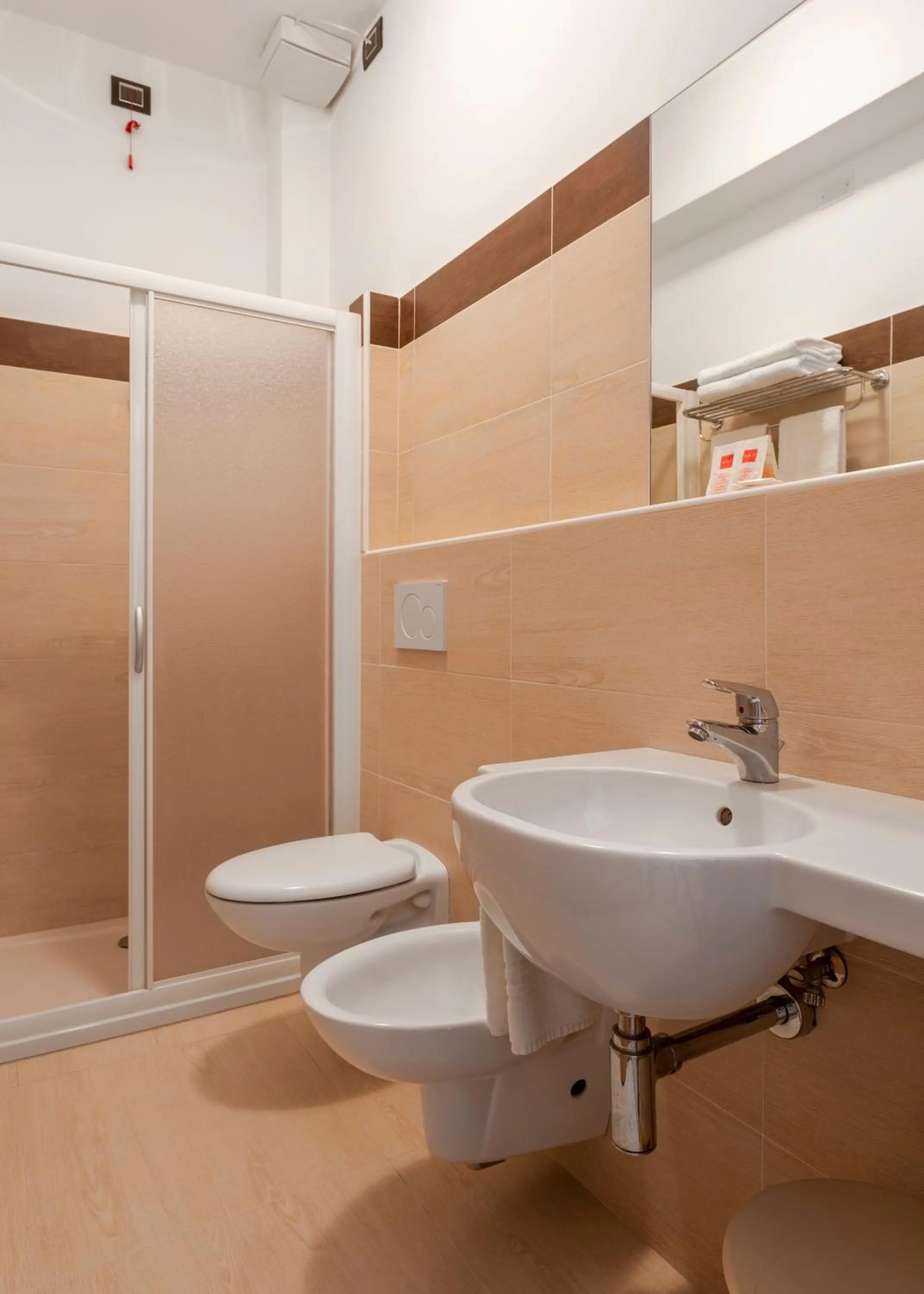 Bathroom in Hotel Golf ***S