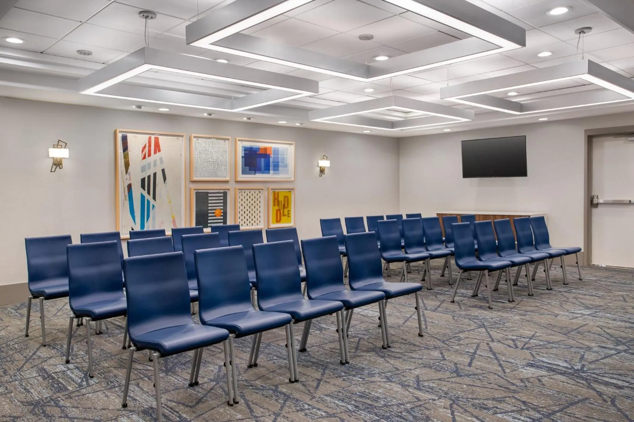 Meeting/conference room in Holiday Inn Express Hotel & Suites Terre Haute by IHG