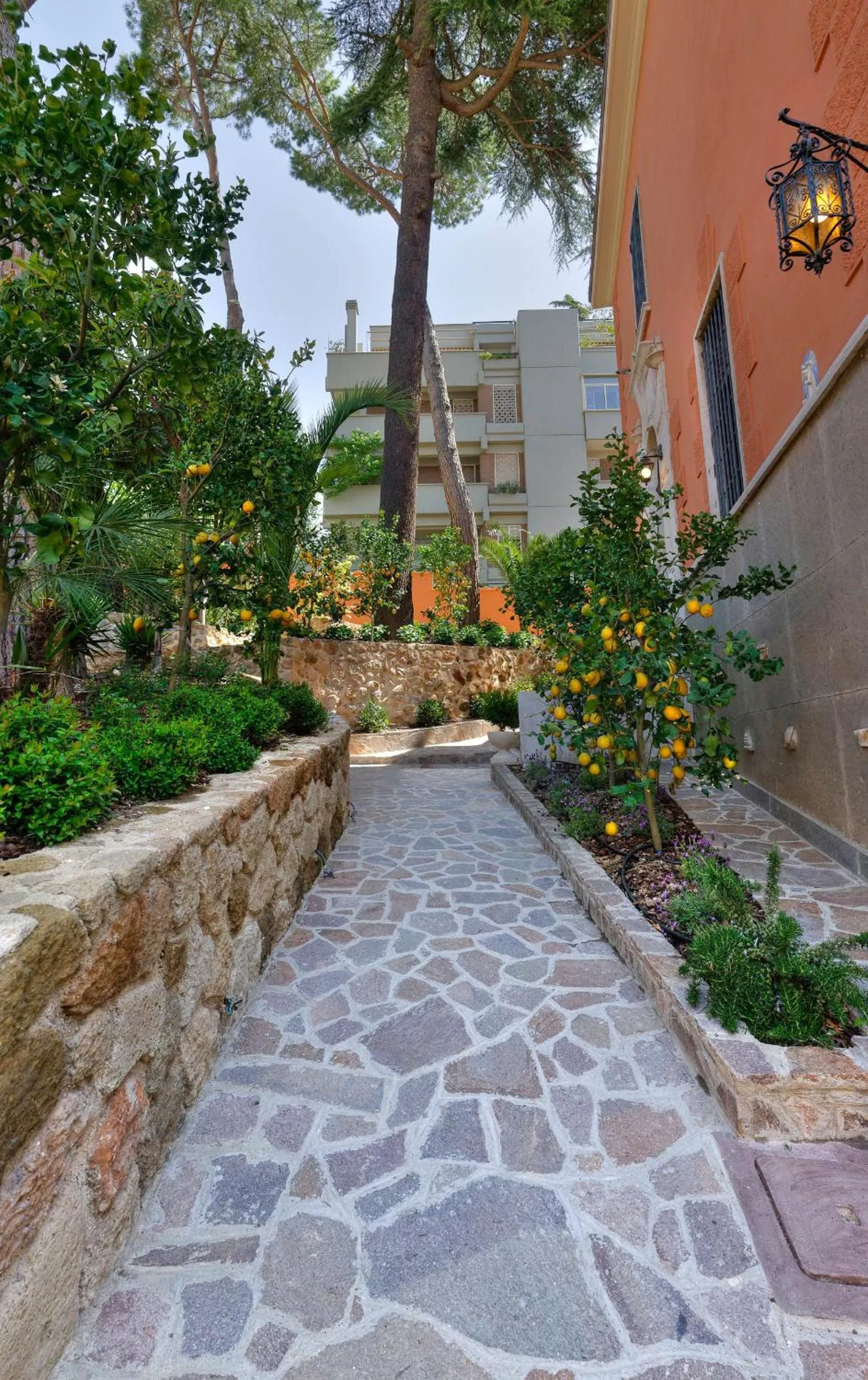 Facade/entrance in Contessa Arrivabene Antica Dimora