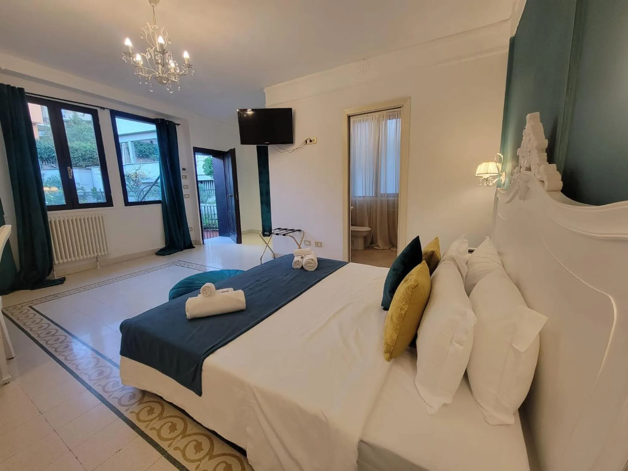 Bed in Contessa Arrivabene Antica Dimora