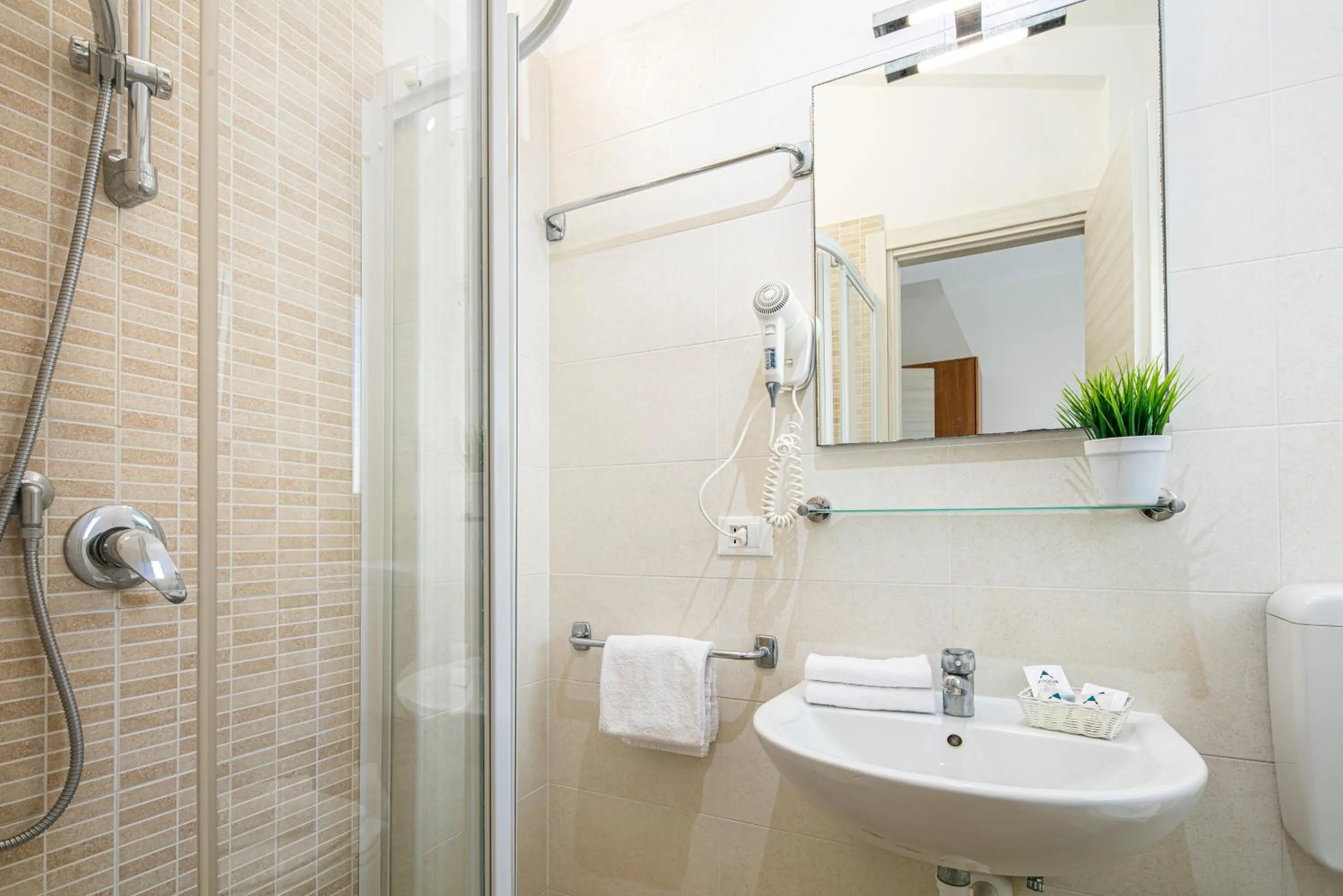 Bathroom in Hotel Pigalle