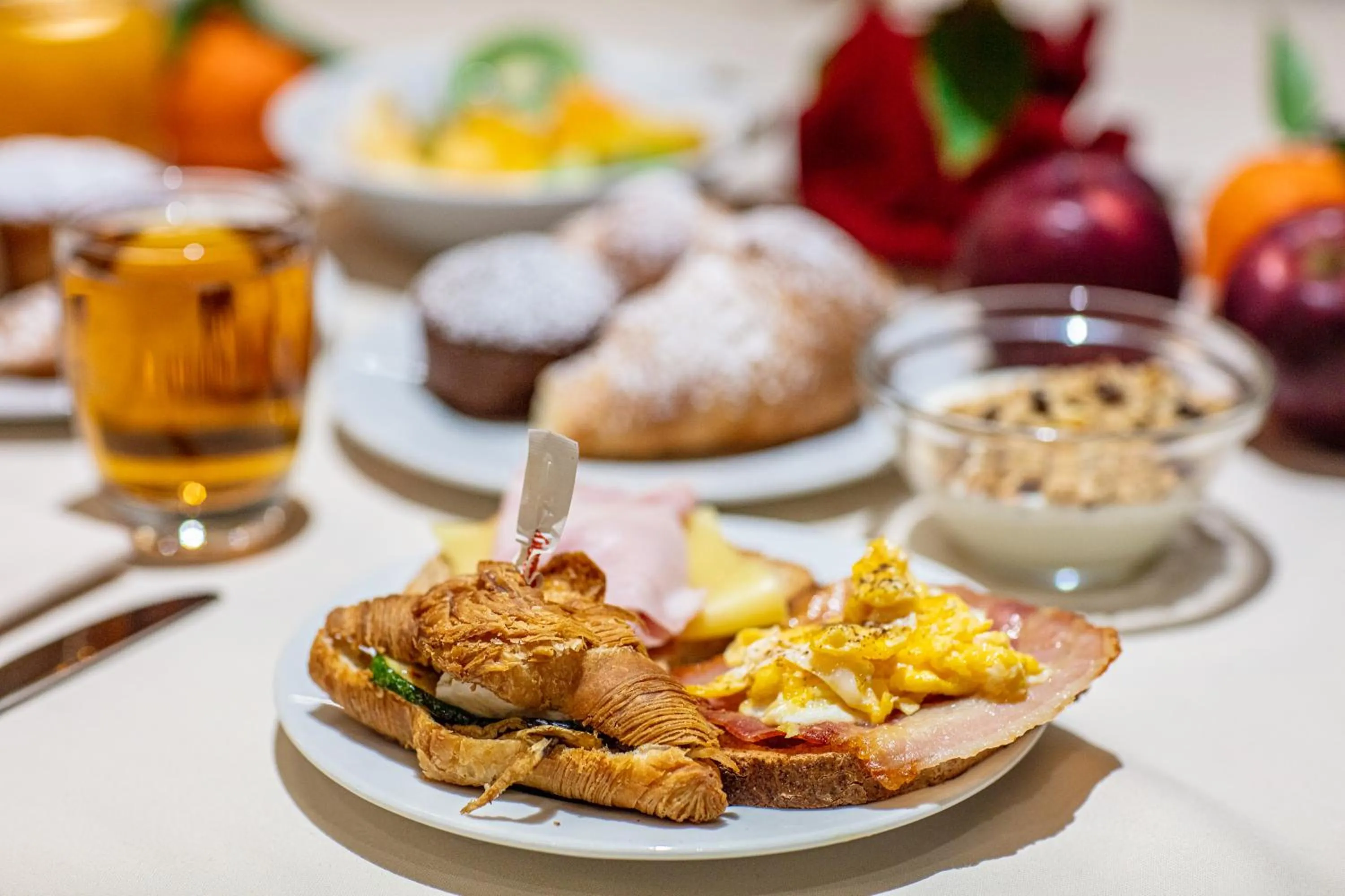 Breakfast in Hotel Pigalle