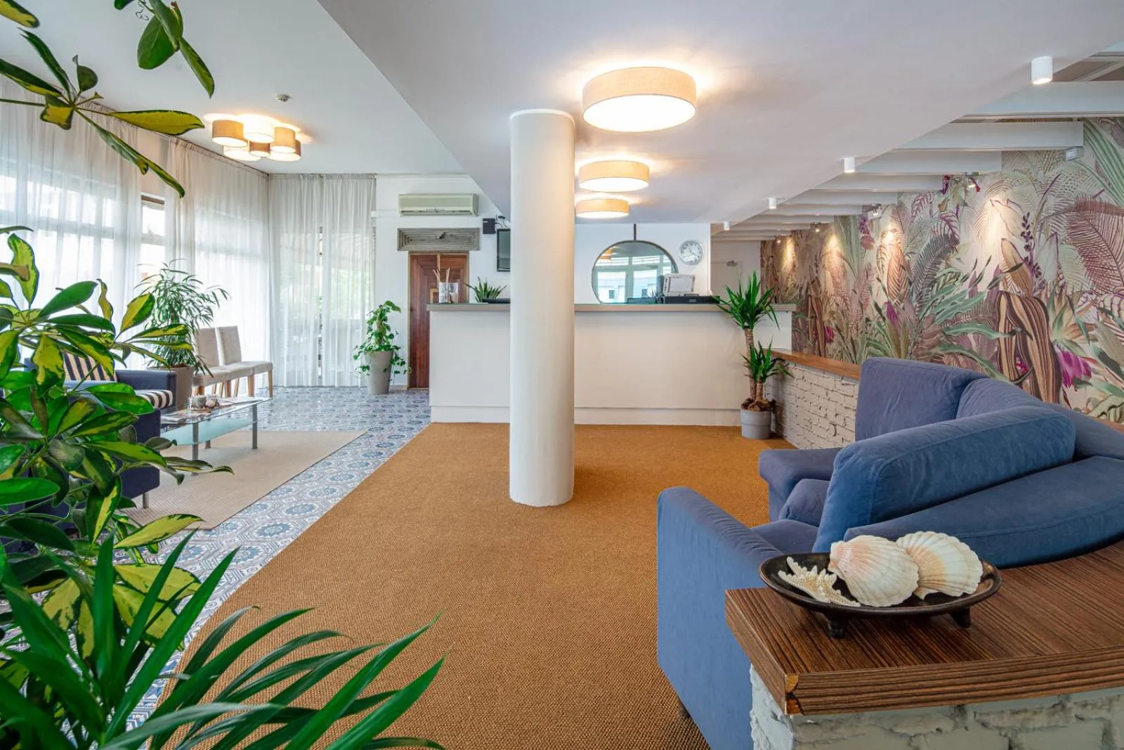 Lobby or reception in Hotel Pigalle