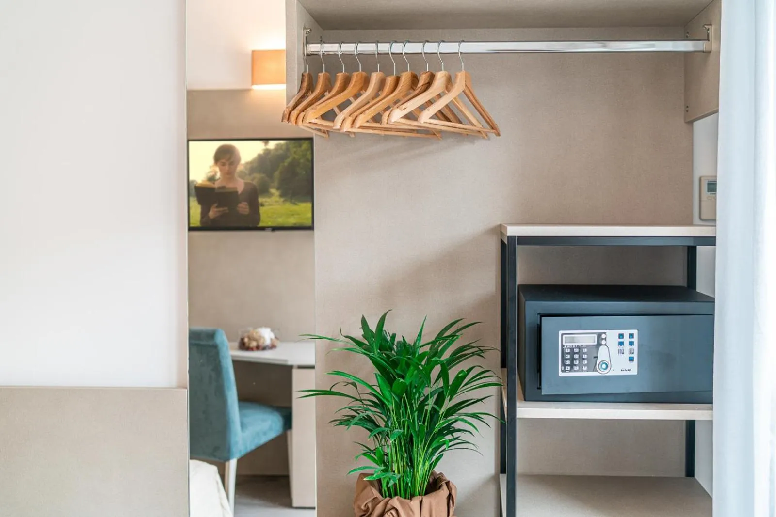 Bedroom in Hotel Pigalle