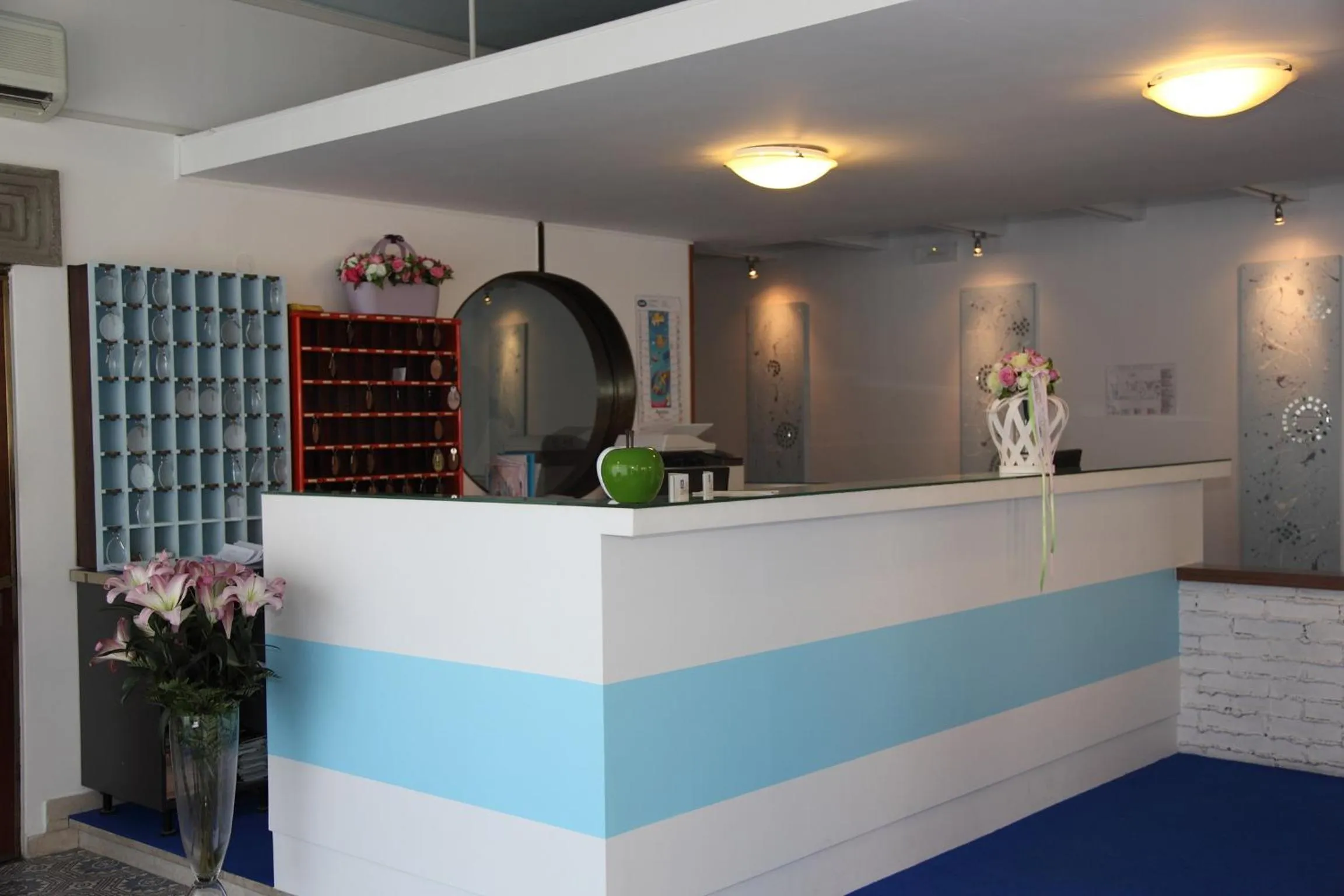 Lobby or reception in Hotel Pigalle