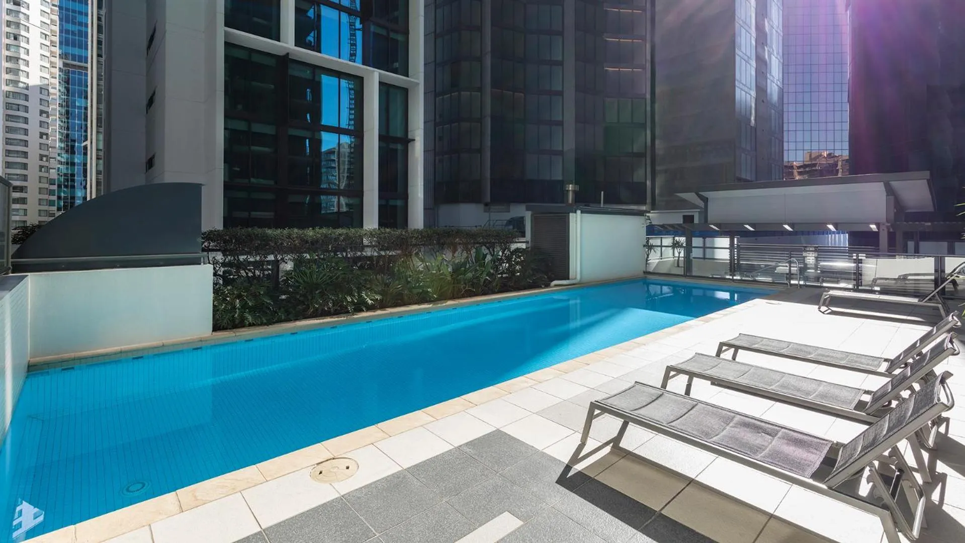Swimming pool in Oaks Brisbane on Margaret Suites