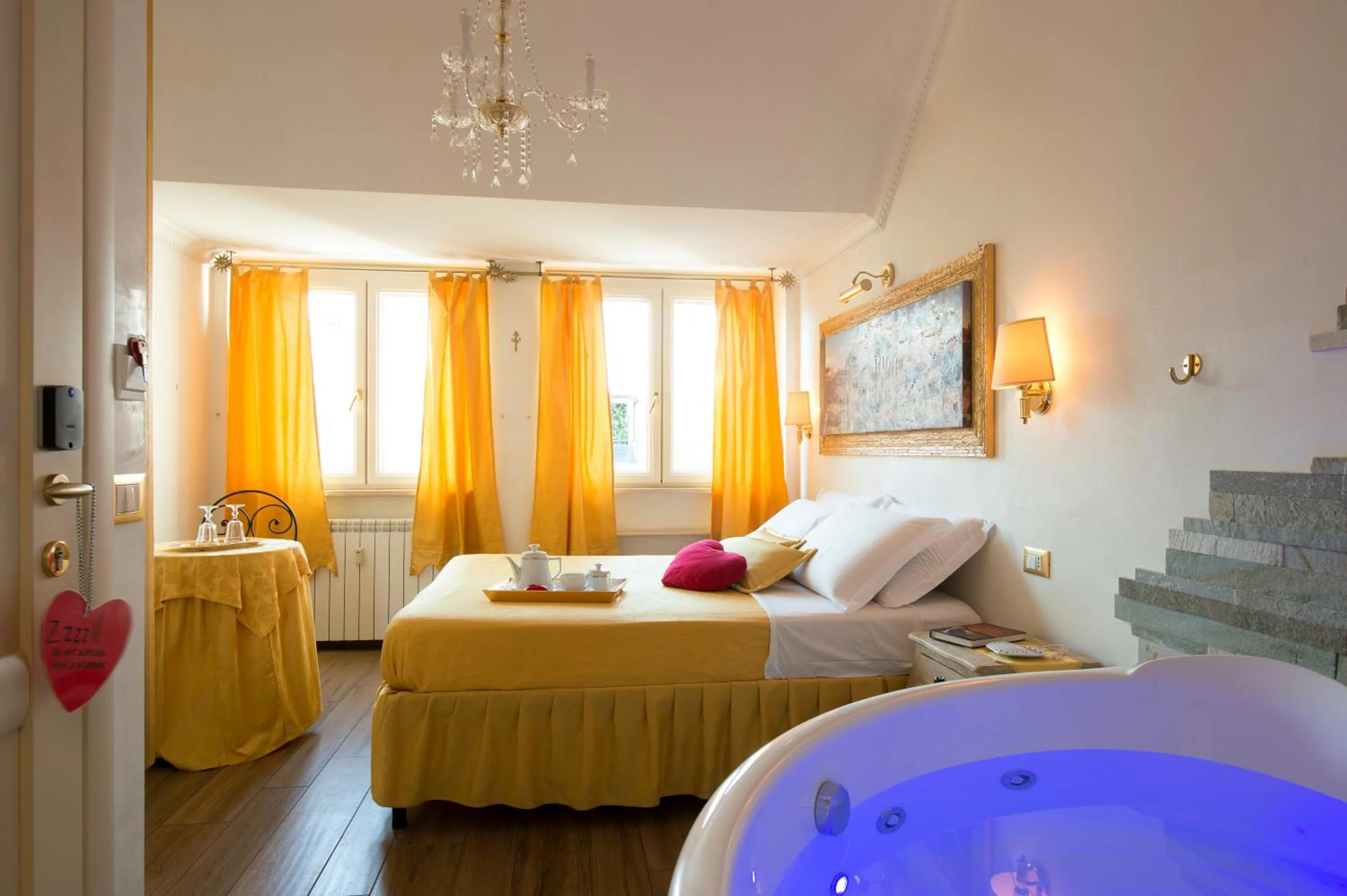 Photo of the whole room, Bed in Suites Roma Tiburtina Economy