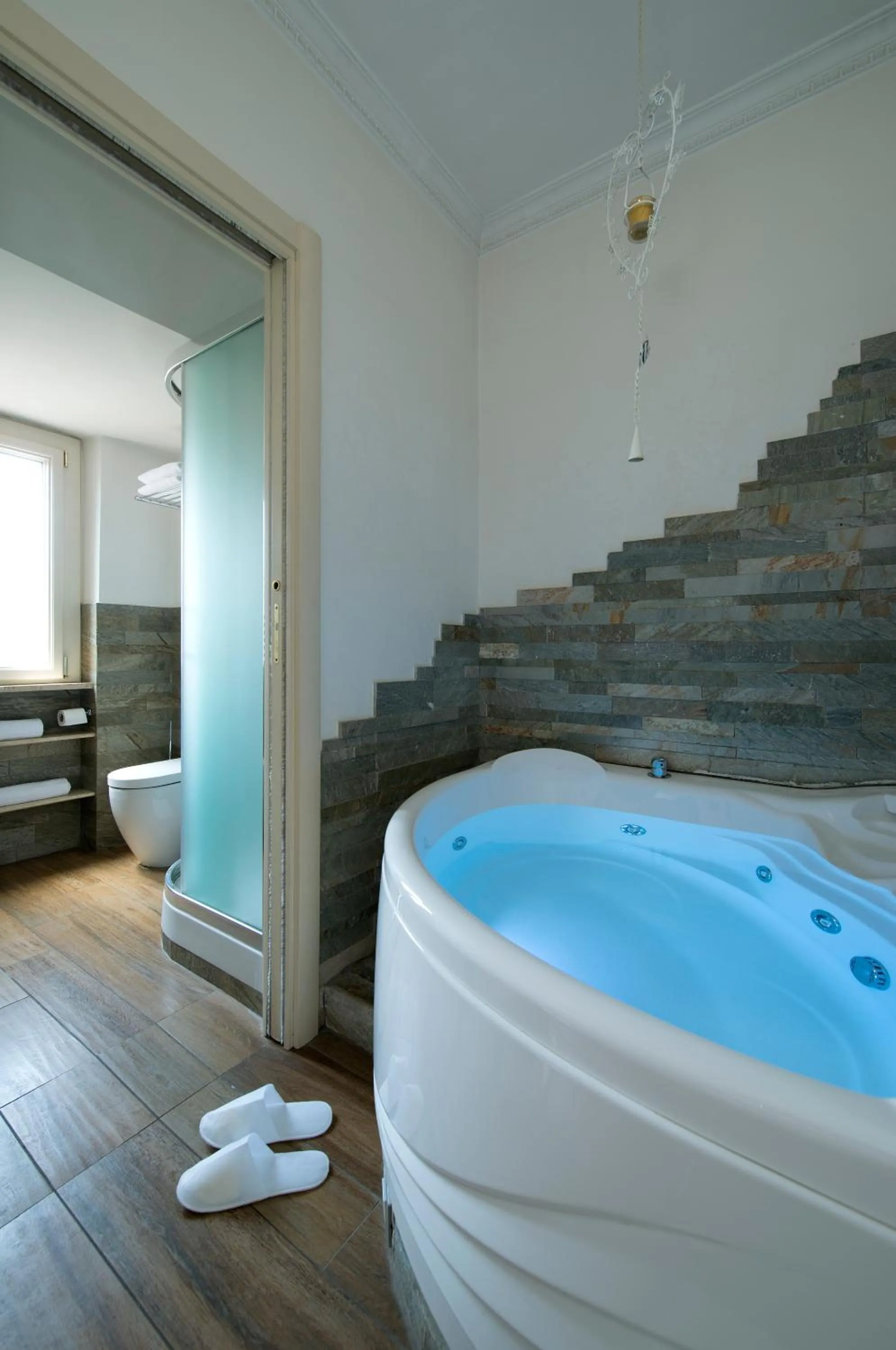 Photo of the whole room in Suites Roma Tiburtina Economy