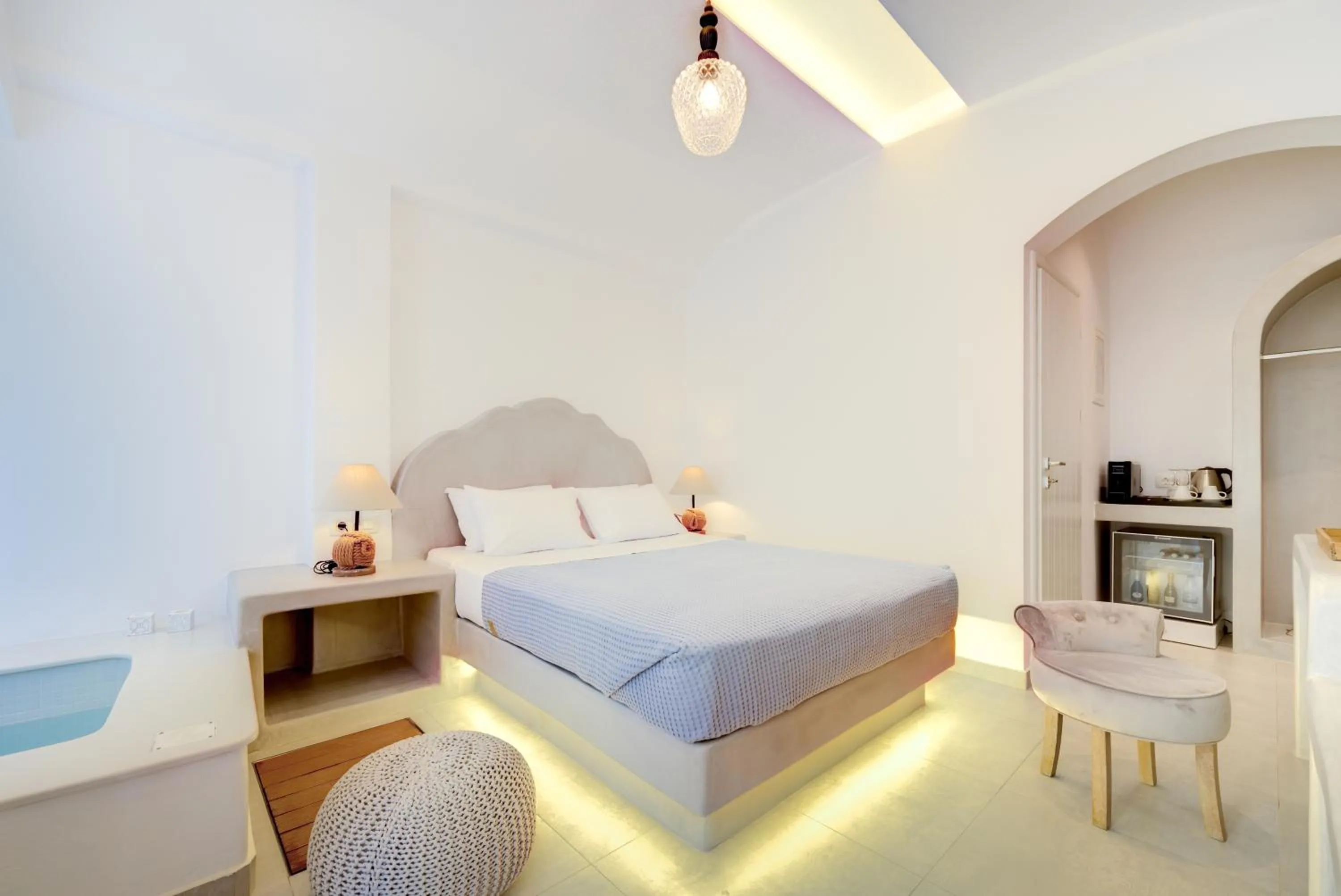 Bed in Emerald Collection Suites