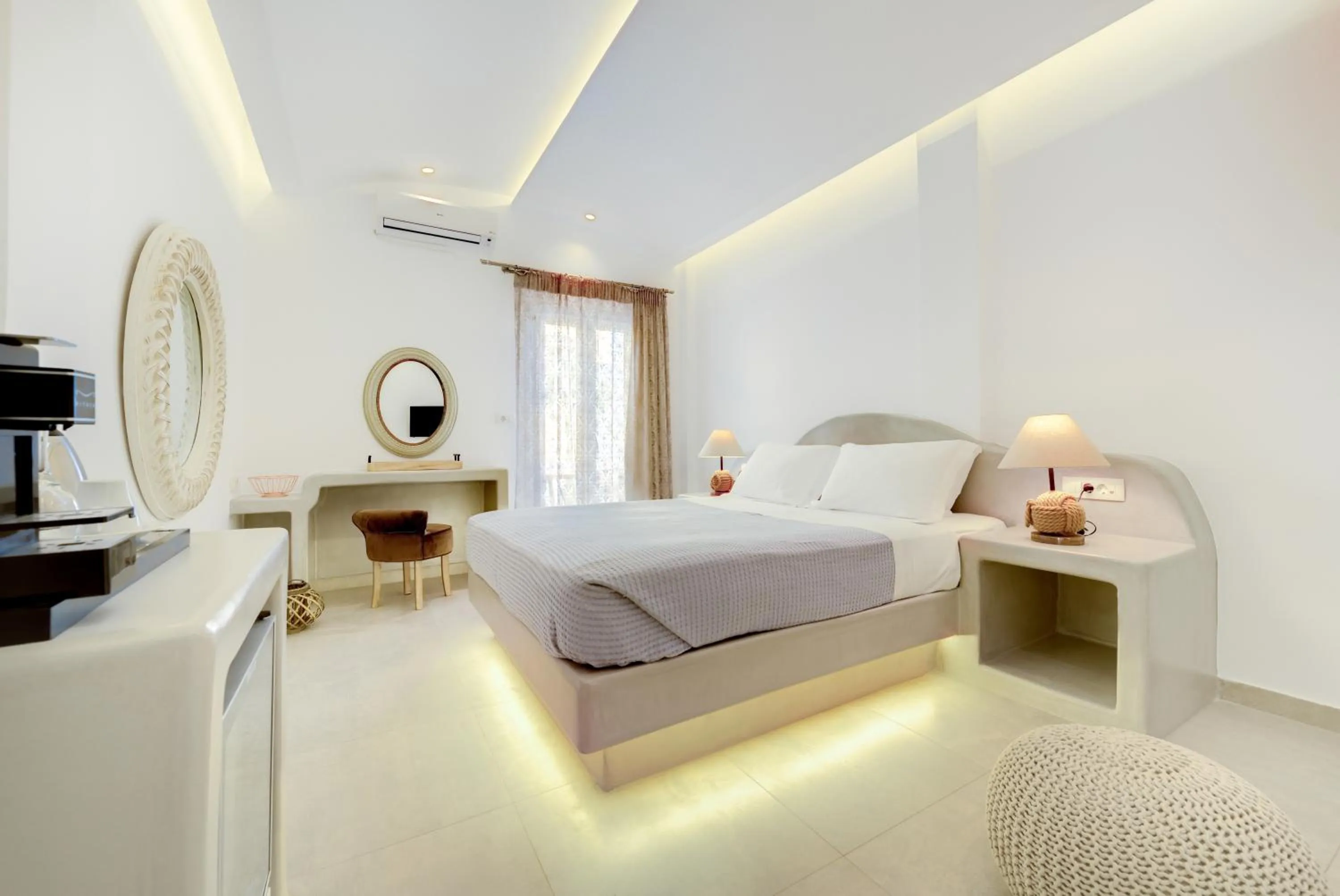 Bed in Emerald Collection Suites