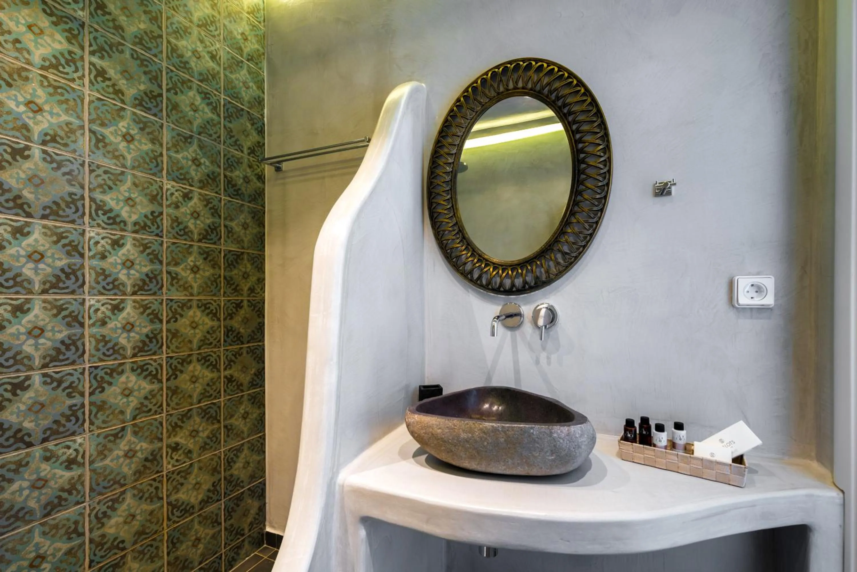 Bathroom in Emerald Collection Suites
