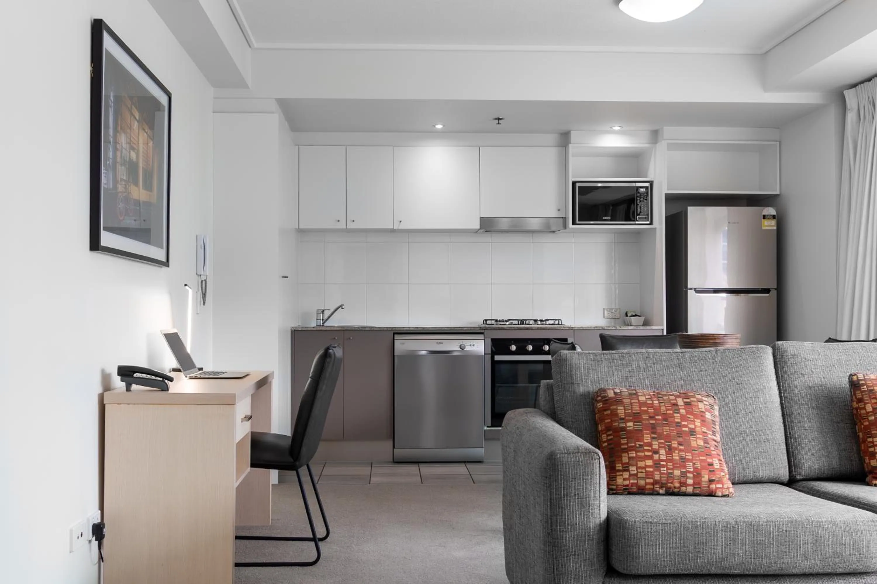 Kitchen or kitchenette in Oaks Brisbane on Felix Suites
