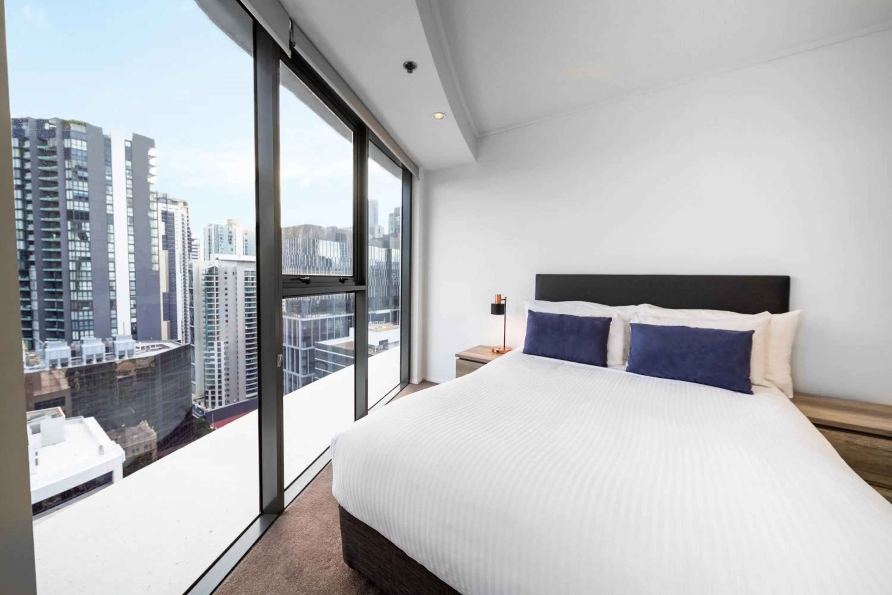 Bed in Oaks Brisbane on Felix Suites