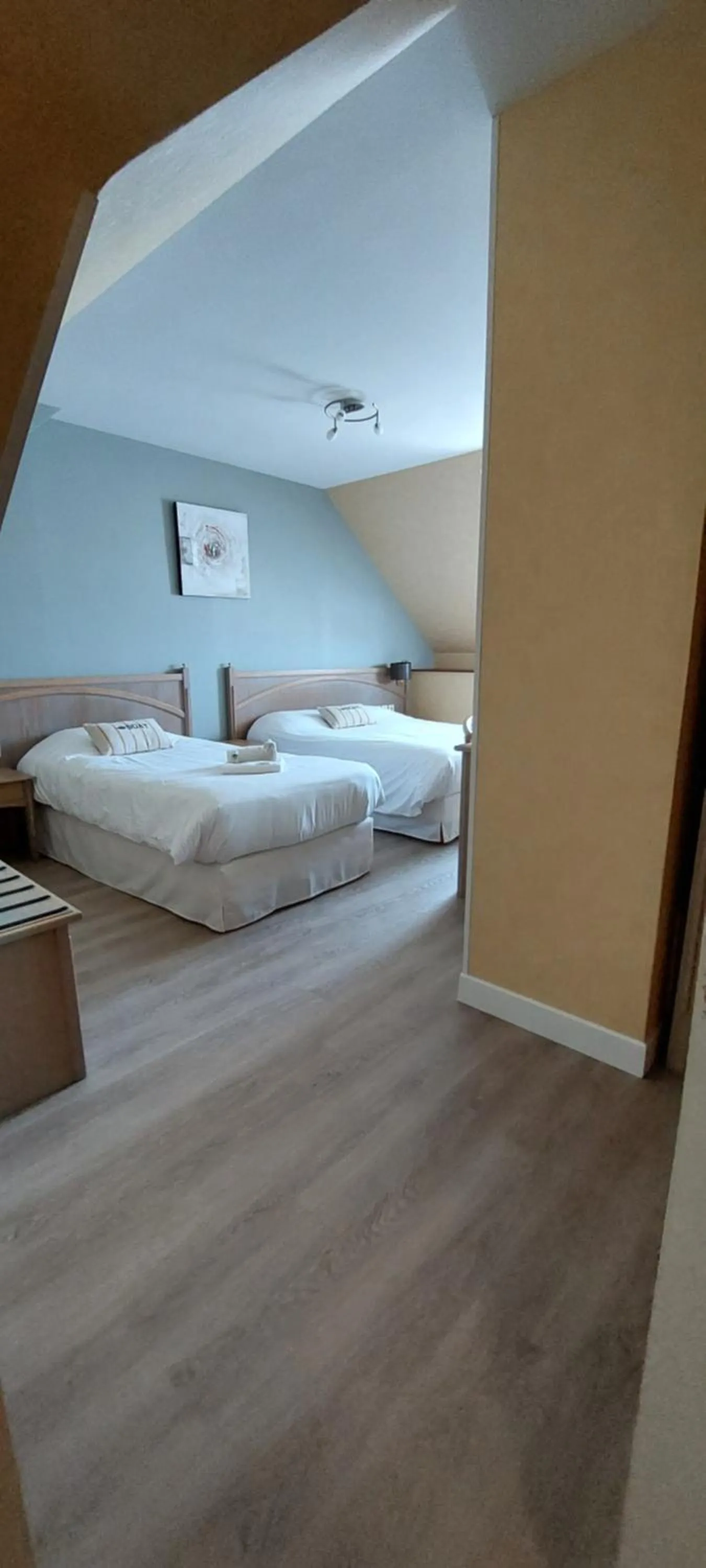 Photo of the whole room, Bed in Hotel Beau Rivage