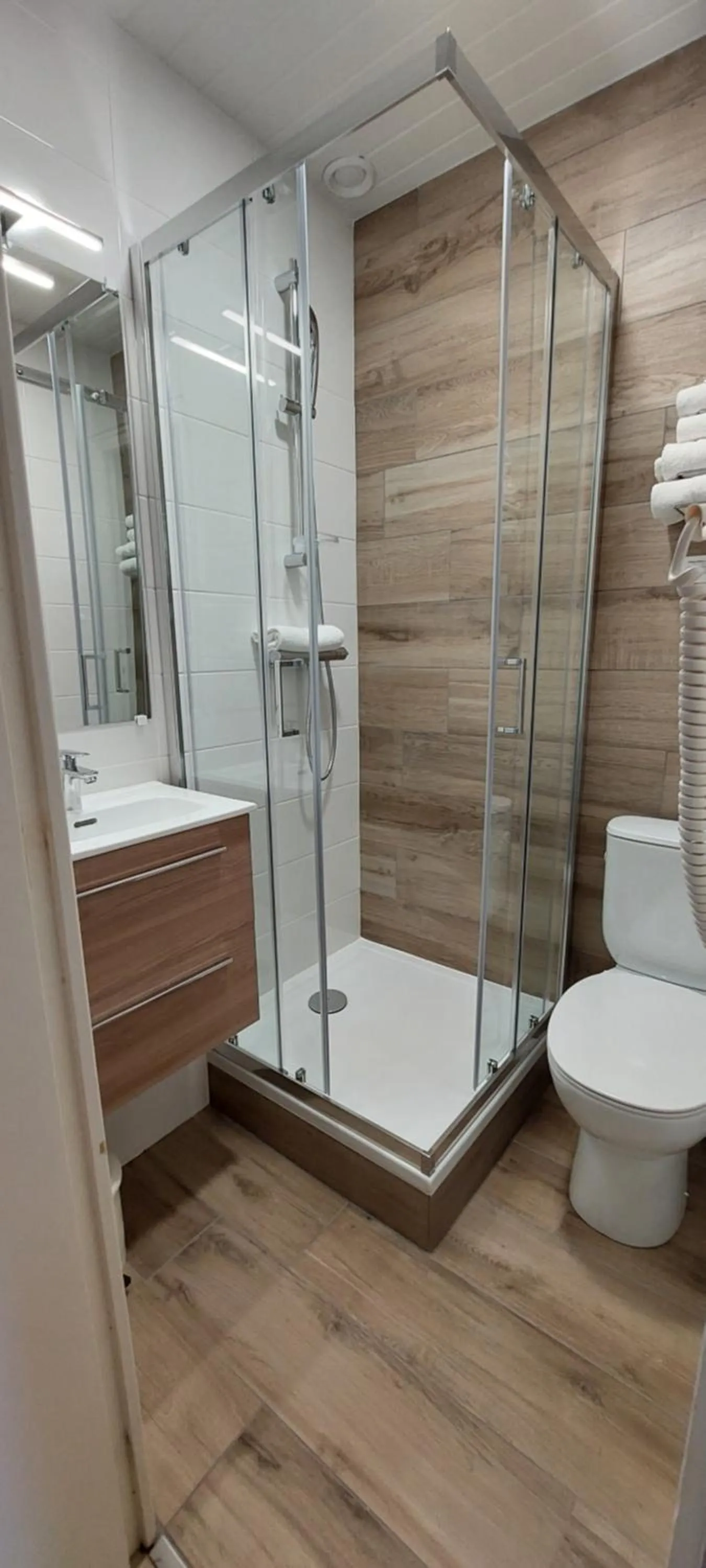 Bathroom in Hotel Beau Rivage