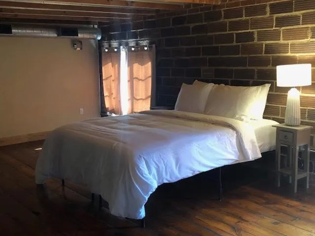 Bed in The Nelson Inn