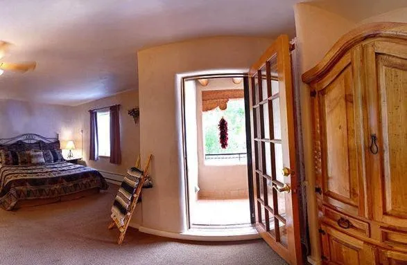 Day in Hotel La Fonda de Taos