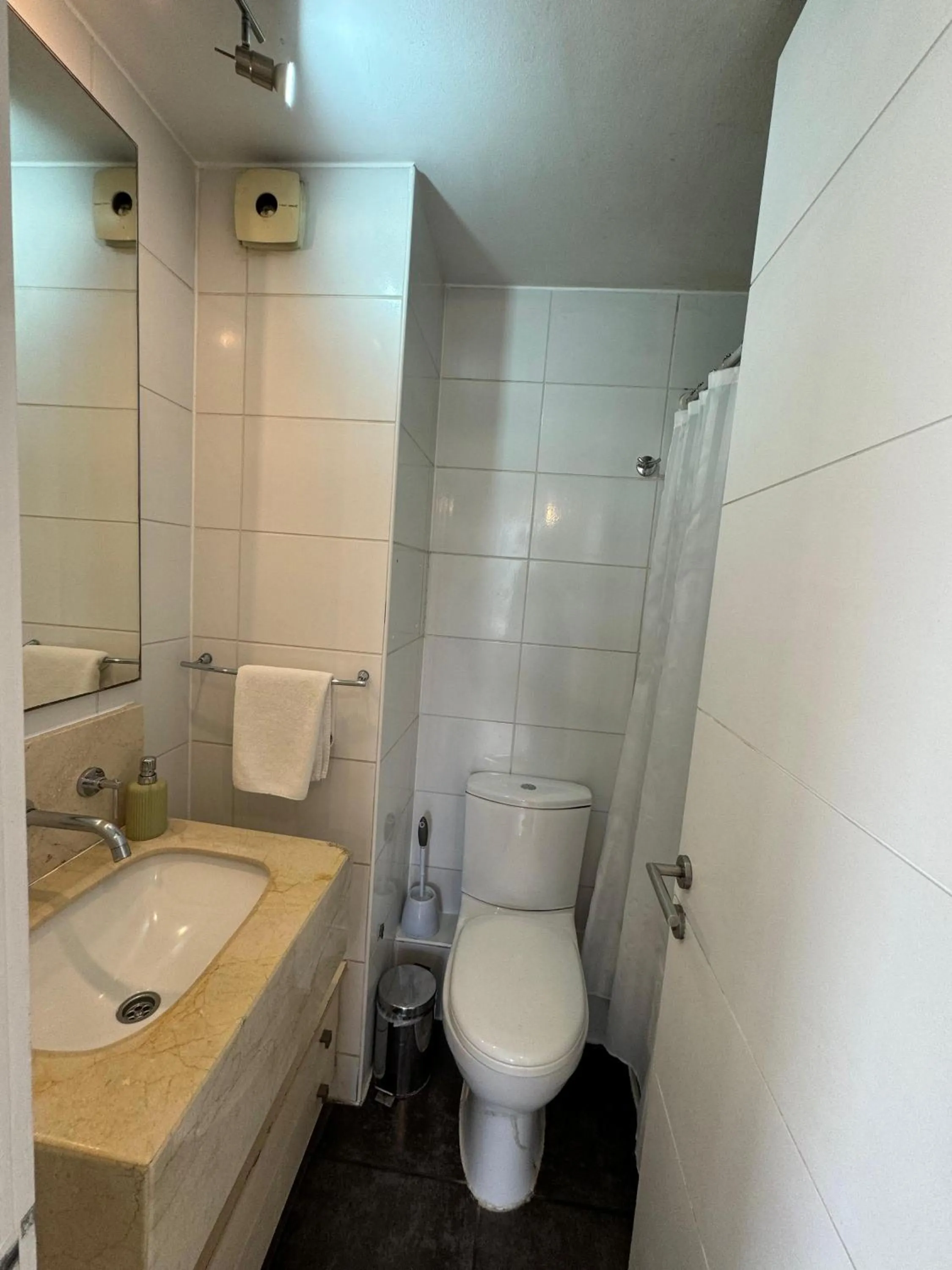 Bathroom in Apart Lyon Suite