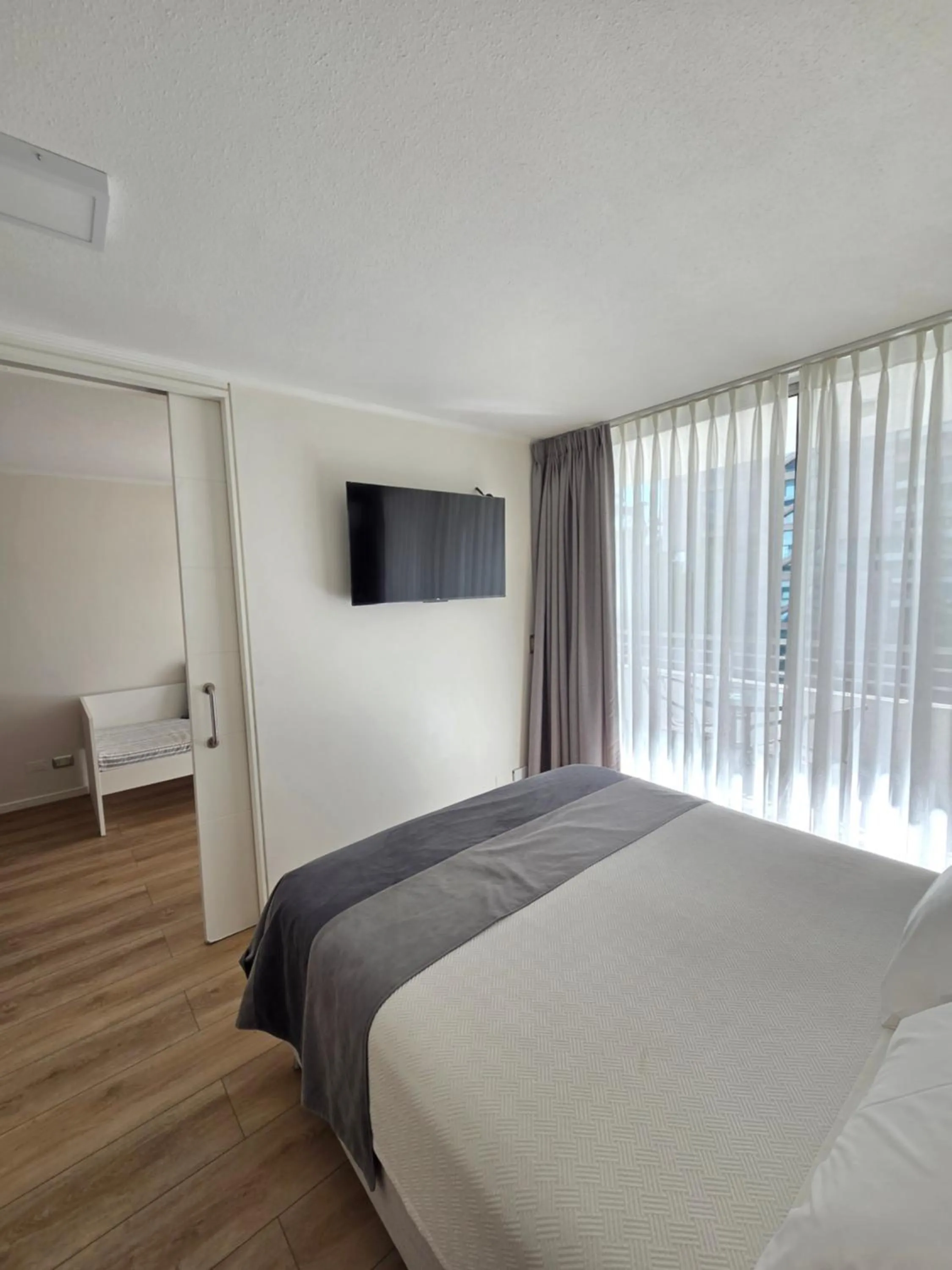 Bed in Apart Lyon Suite