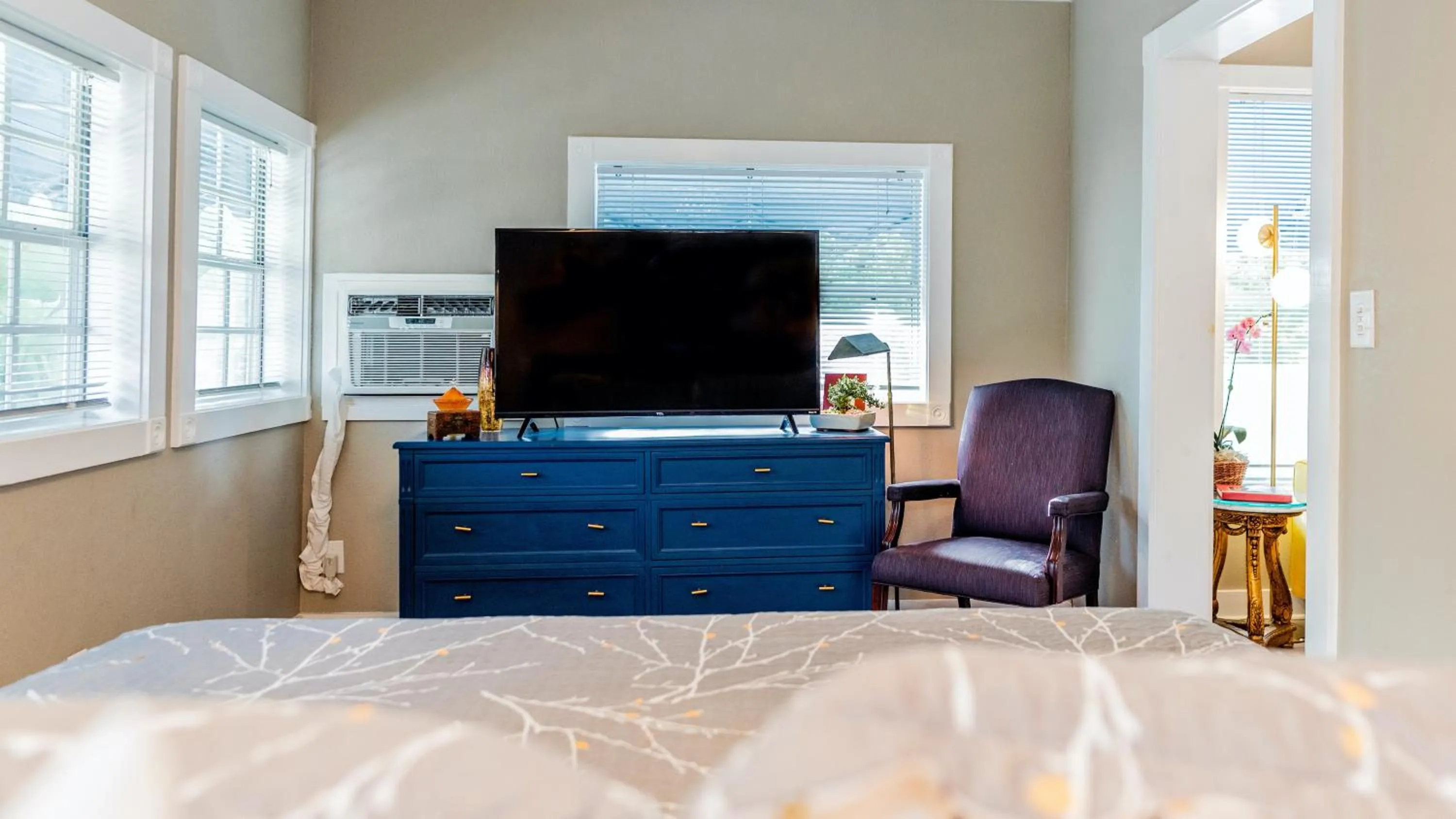 Bed in Meranova Guest Inn