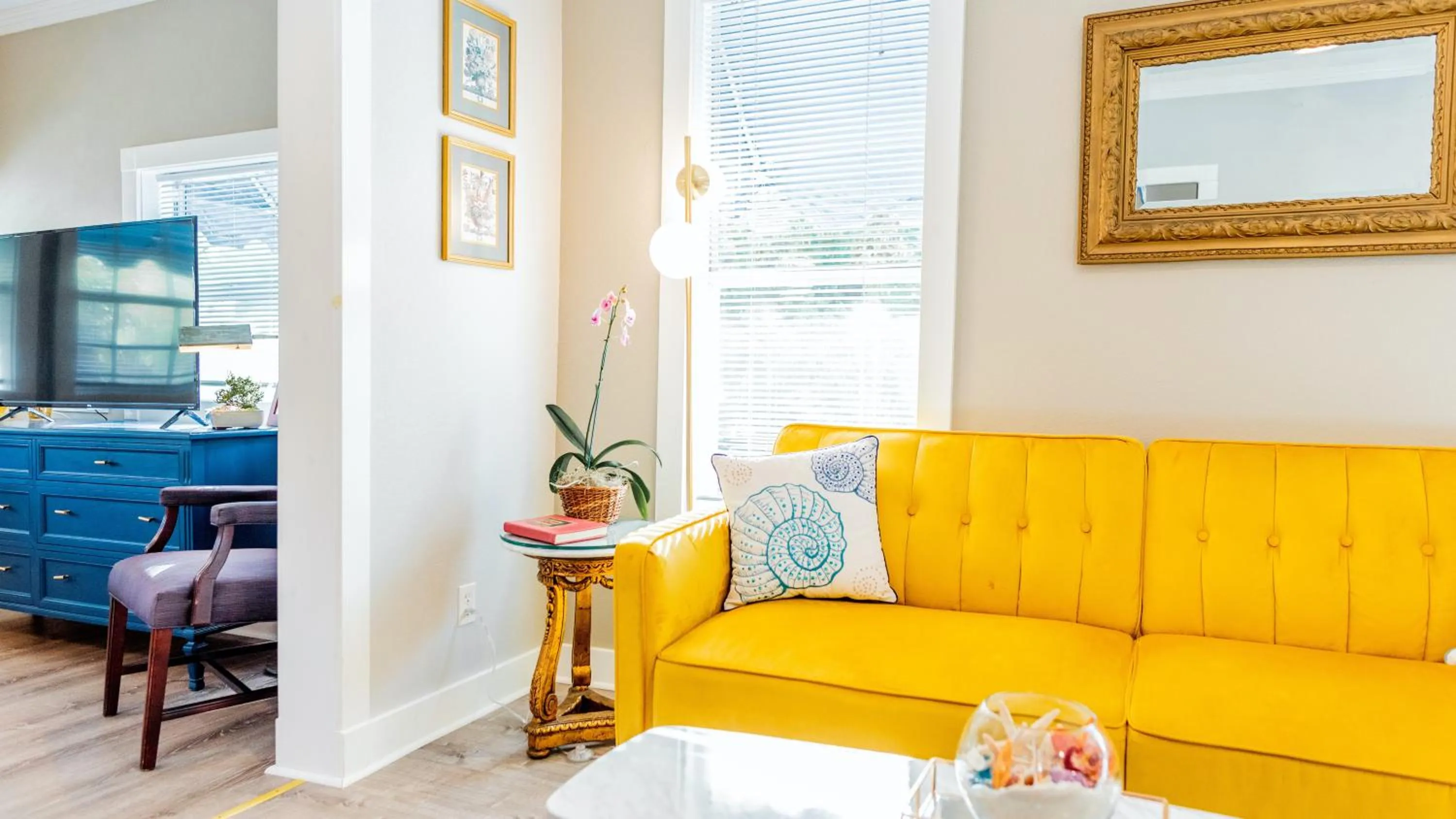 Bed in Meranova Guest Inn