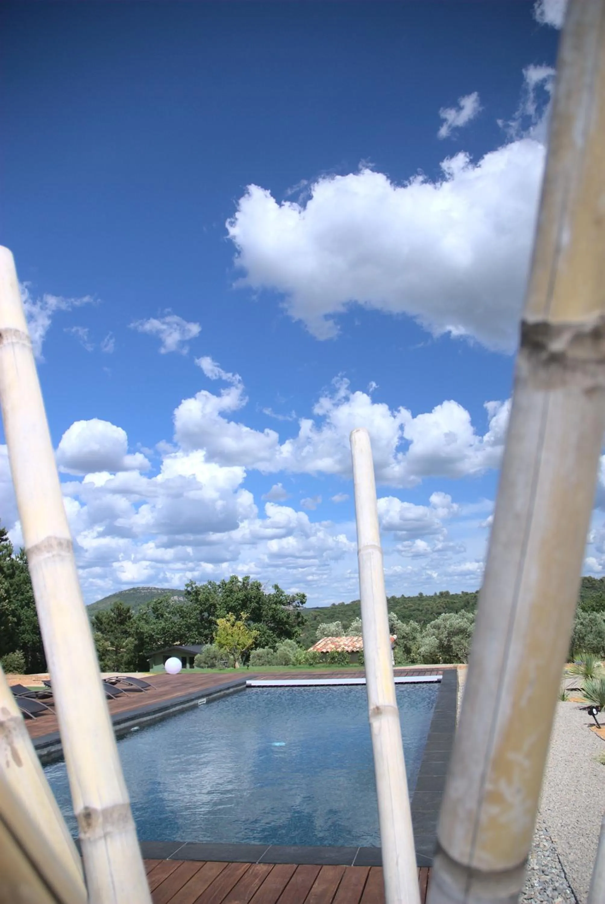 Garden in Villa Otilia-Bed and Breakfast-Chambres d'hôtes en Provence