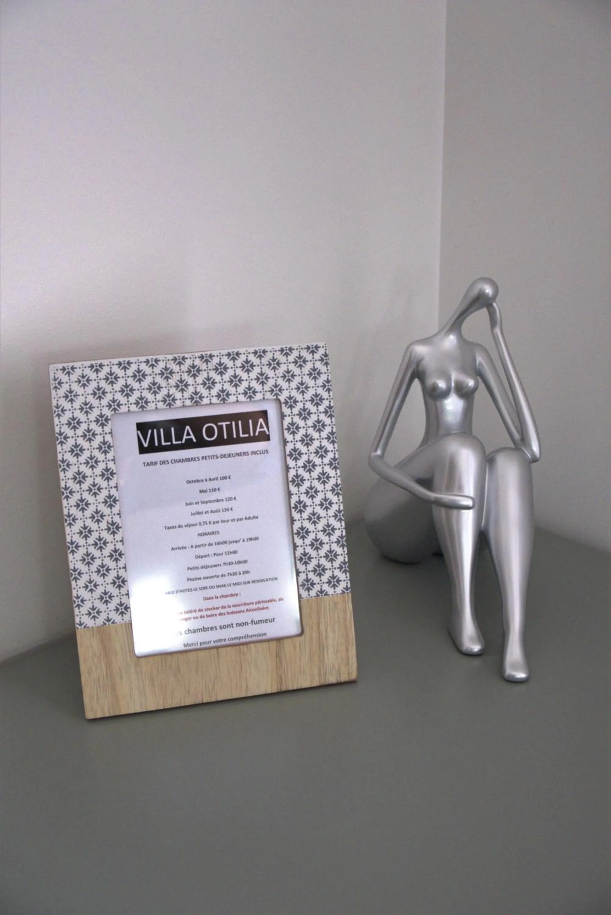 Property building in Villa Otilia-Bed and Breakfast-Chambres d'hôtes en Provence