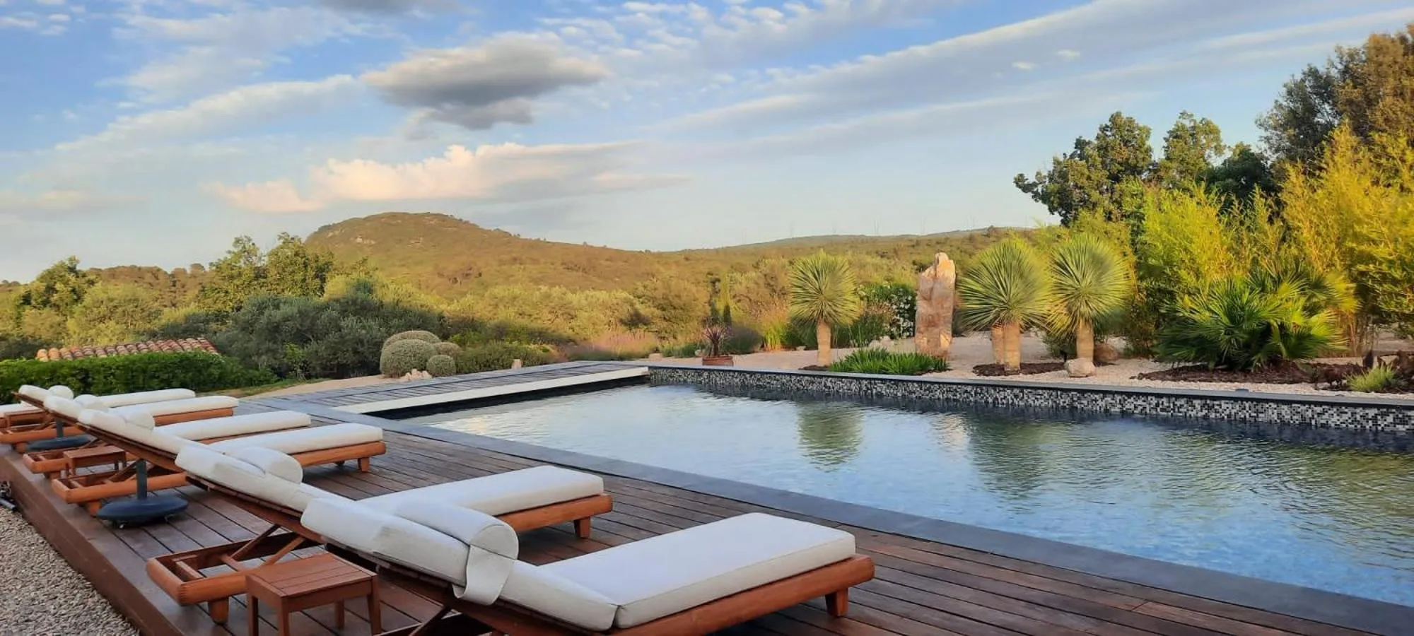 Swimming pool in Villa Otilia-Bed and Breakfast-Chambres d'hôtes en Provence